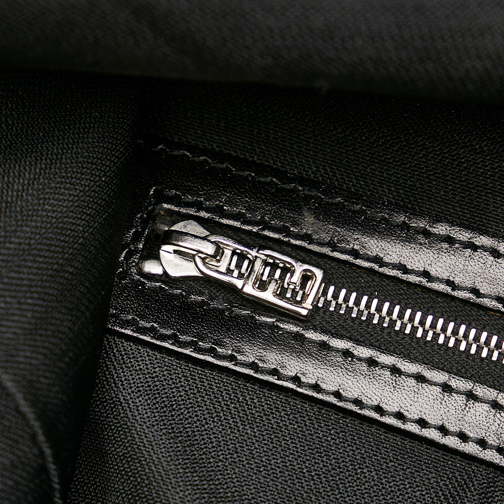 Fendi Nylon Shoulder Bag (SHG-27280)