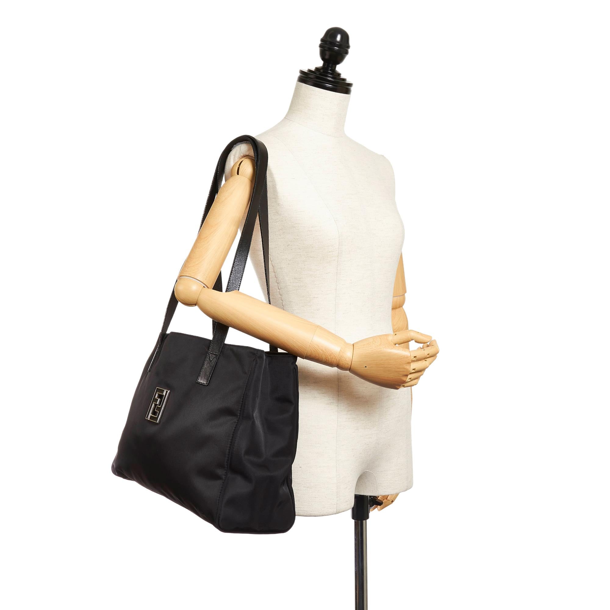 Fendi Nylon Tote Bag (SHG-27852)