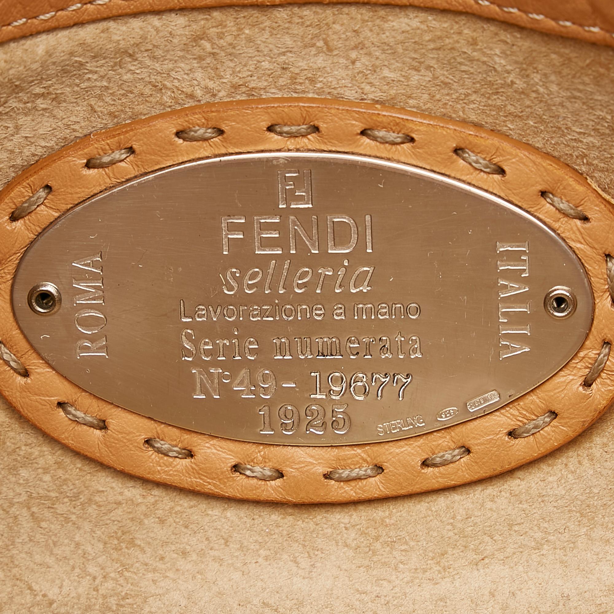 Fendi Selleria Leather Mamma Baguette (SHG-30250)