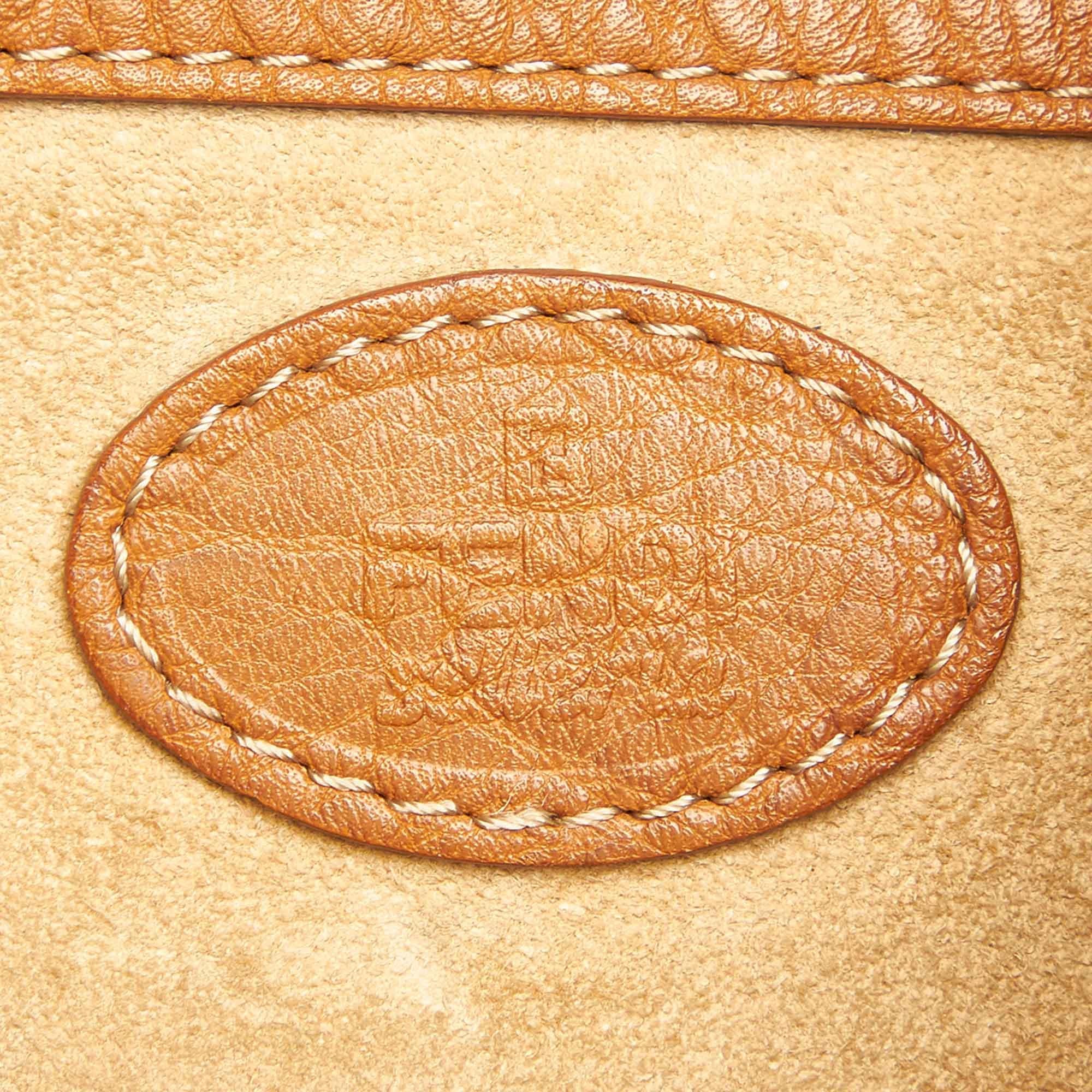 Fendi Selleria Leather Shoulder Bag (SHG-22347)