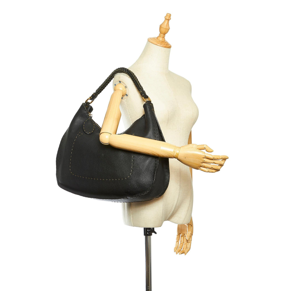 Fendi Selleria Leather Shoulder Bag (SHG-22349)