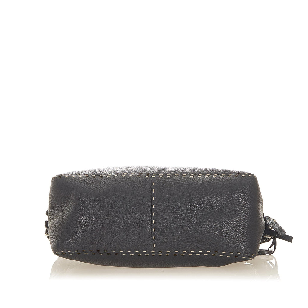 Fendi Selleria Leather Shoulder Bag (SHG-22496)