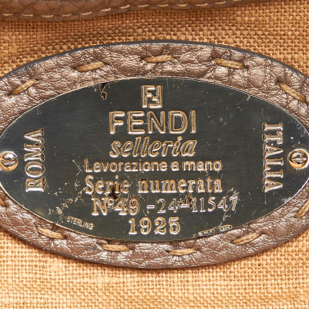 Fendi Selleria Linda Leather Shoulder Bag (SHG-26507)