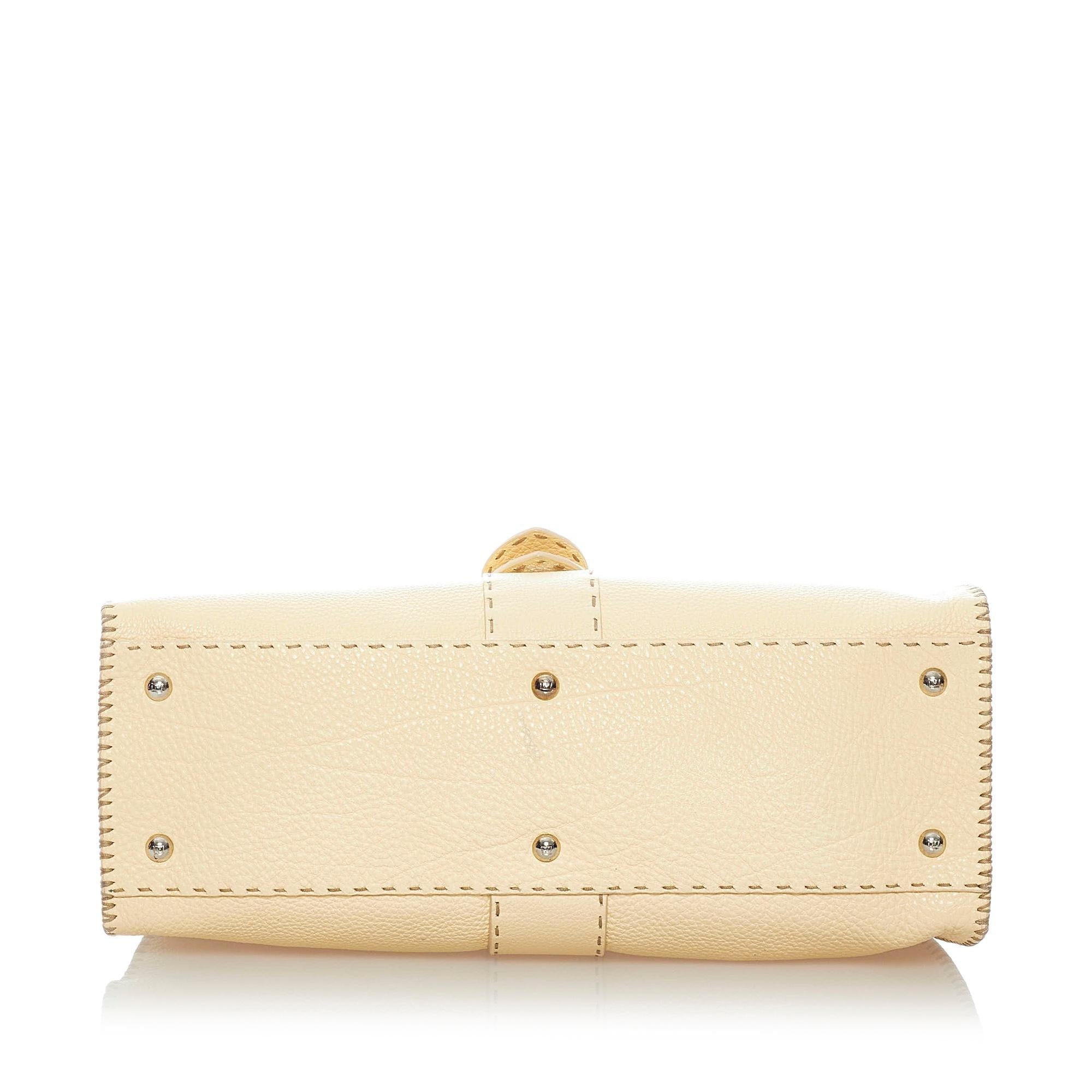 Fendi Selleria Sporty Leather Shoulder Bag (SHG-33592)