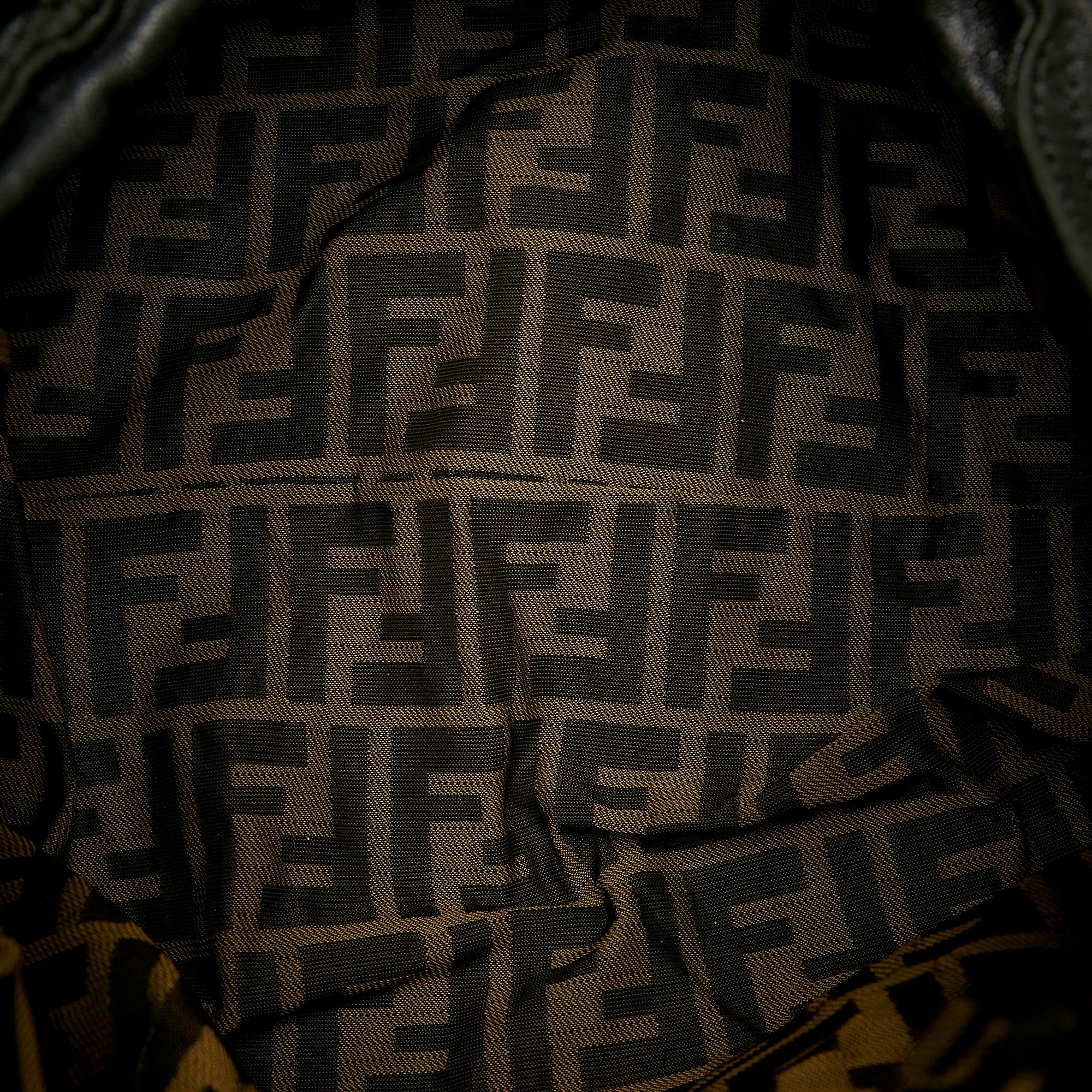 Fendi Spy Leather Handbag (SHG-31738)