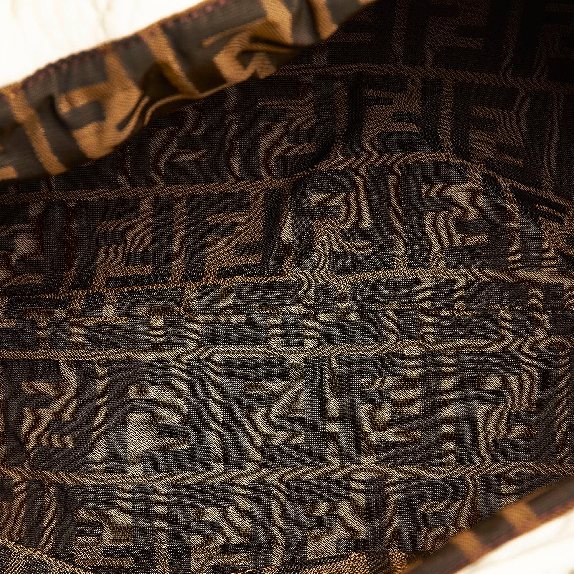 Fendi Spy Leather Handbag (SHG-31889)