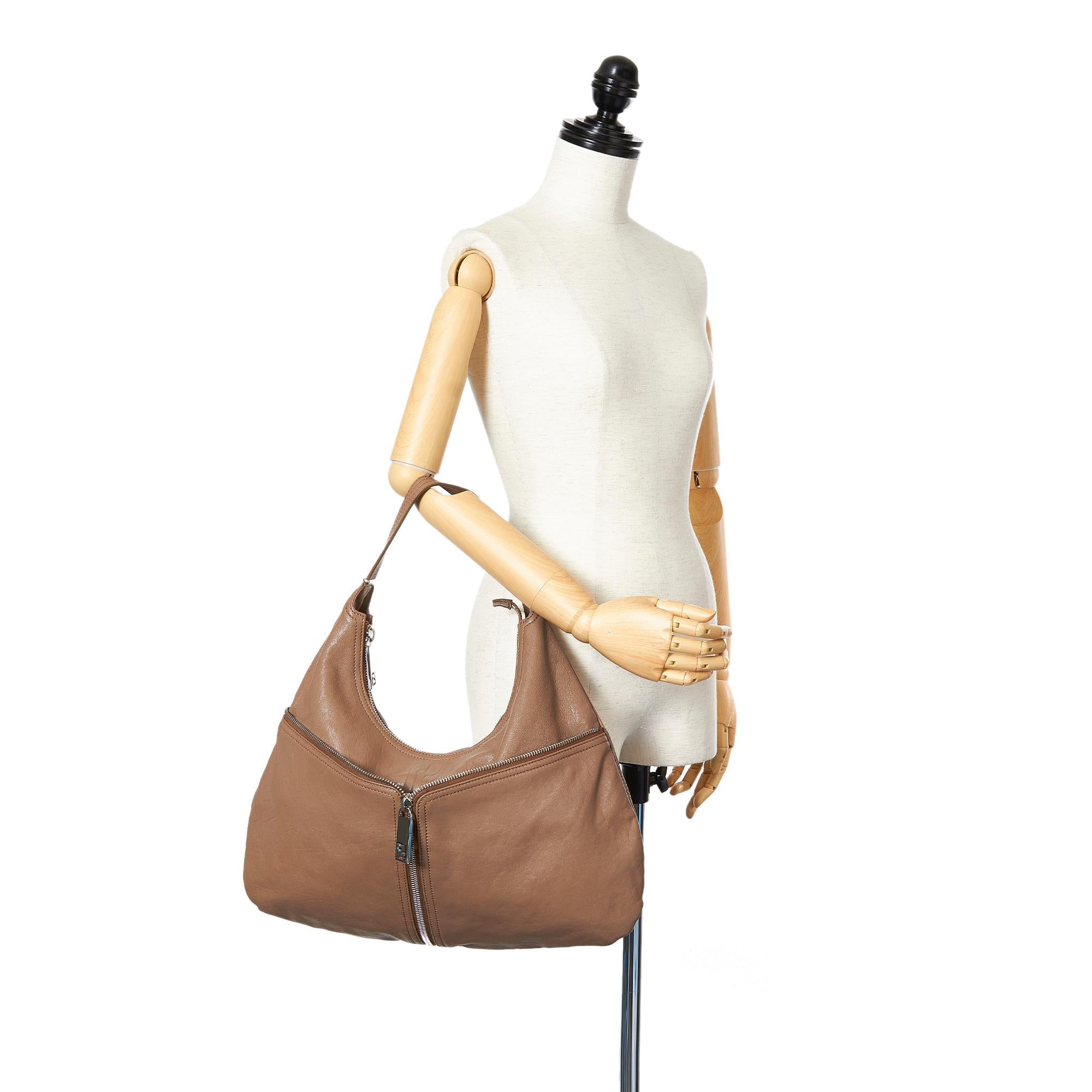 Fendi Unzipped Leather Shoulder Bag (SHG-25226)