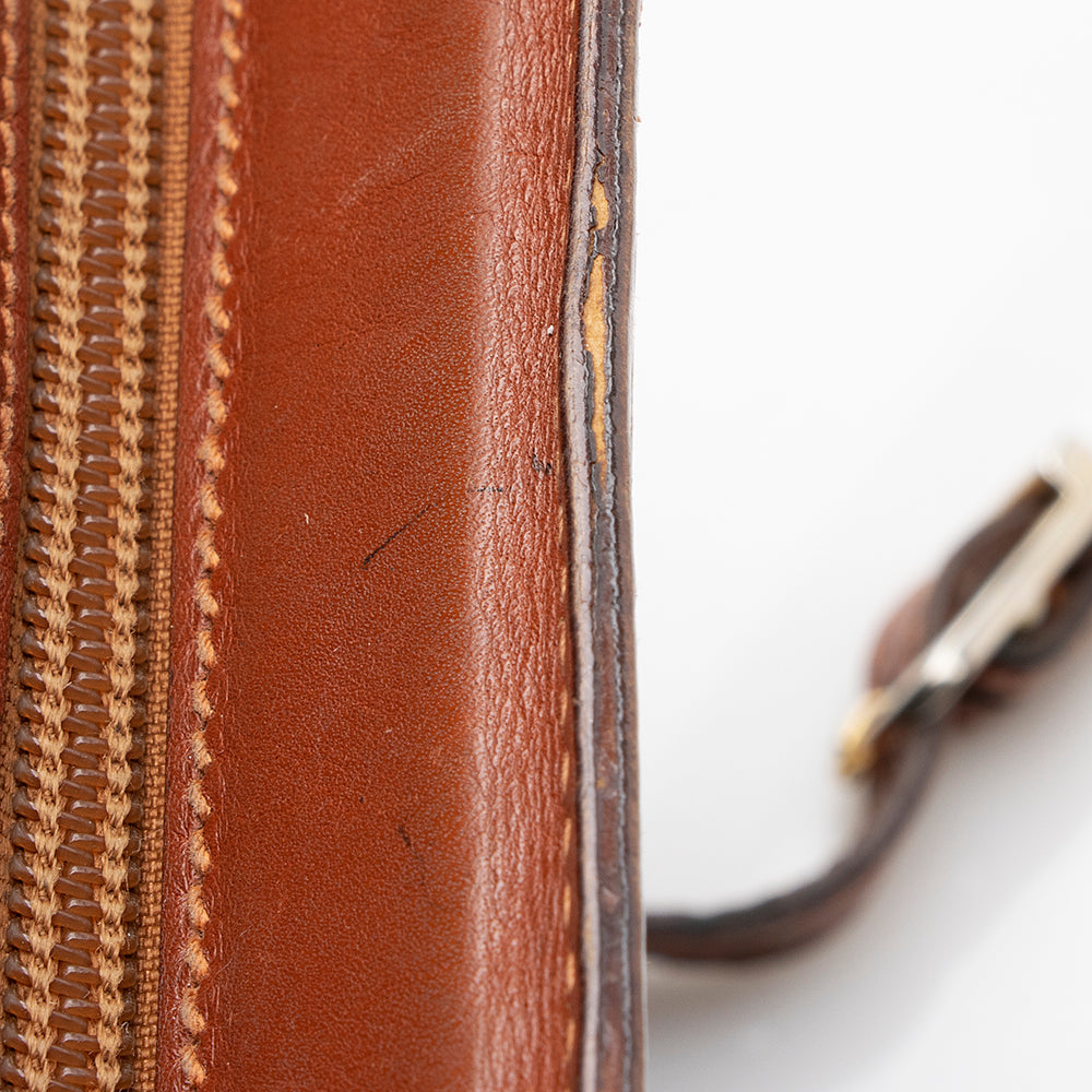 Fendi Vintage Pequin Shoulder Bag (SHF-18977)