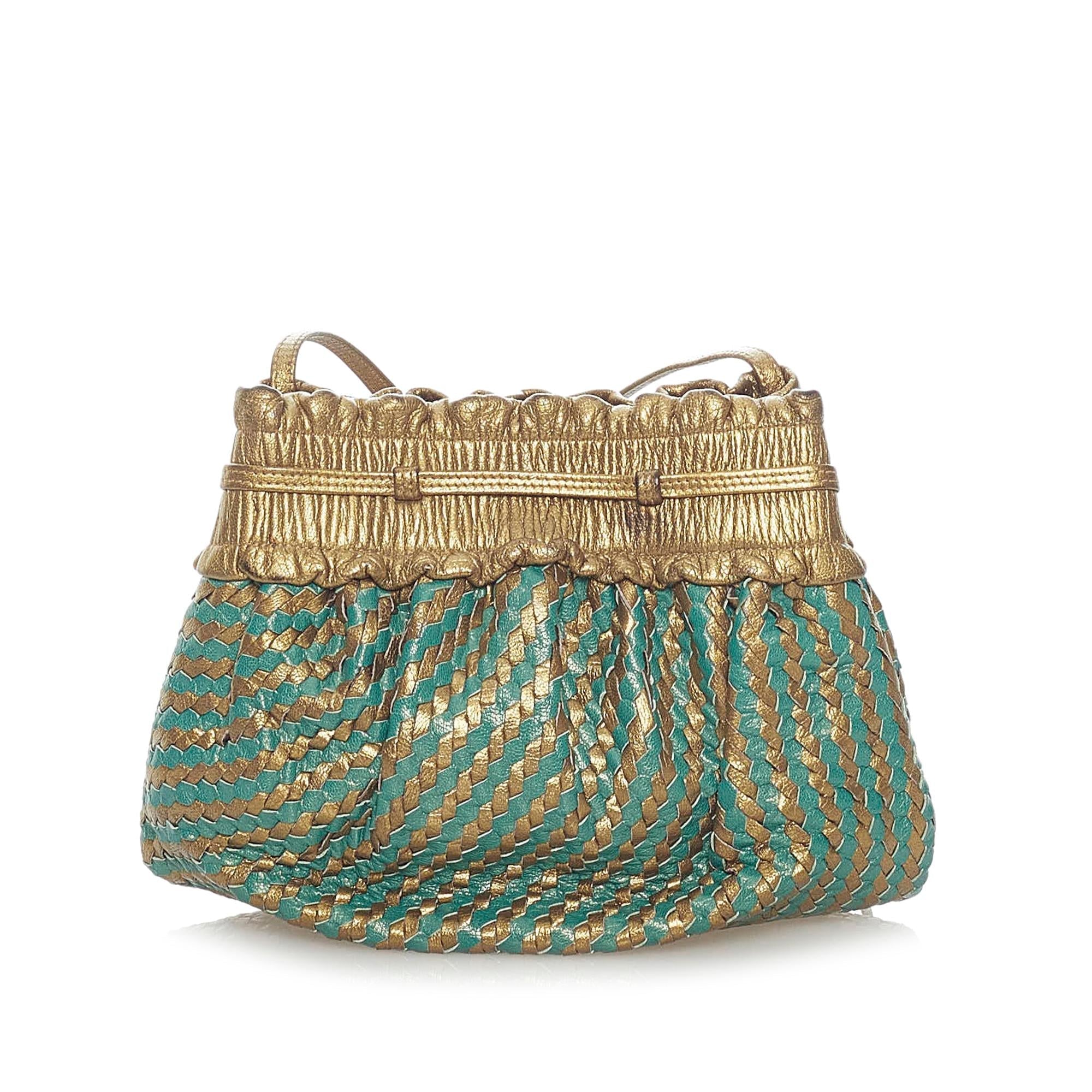 Fendi Woven Leather Bucket Bag (SHG-33268)