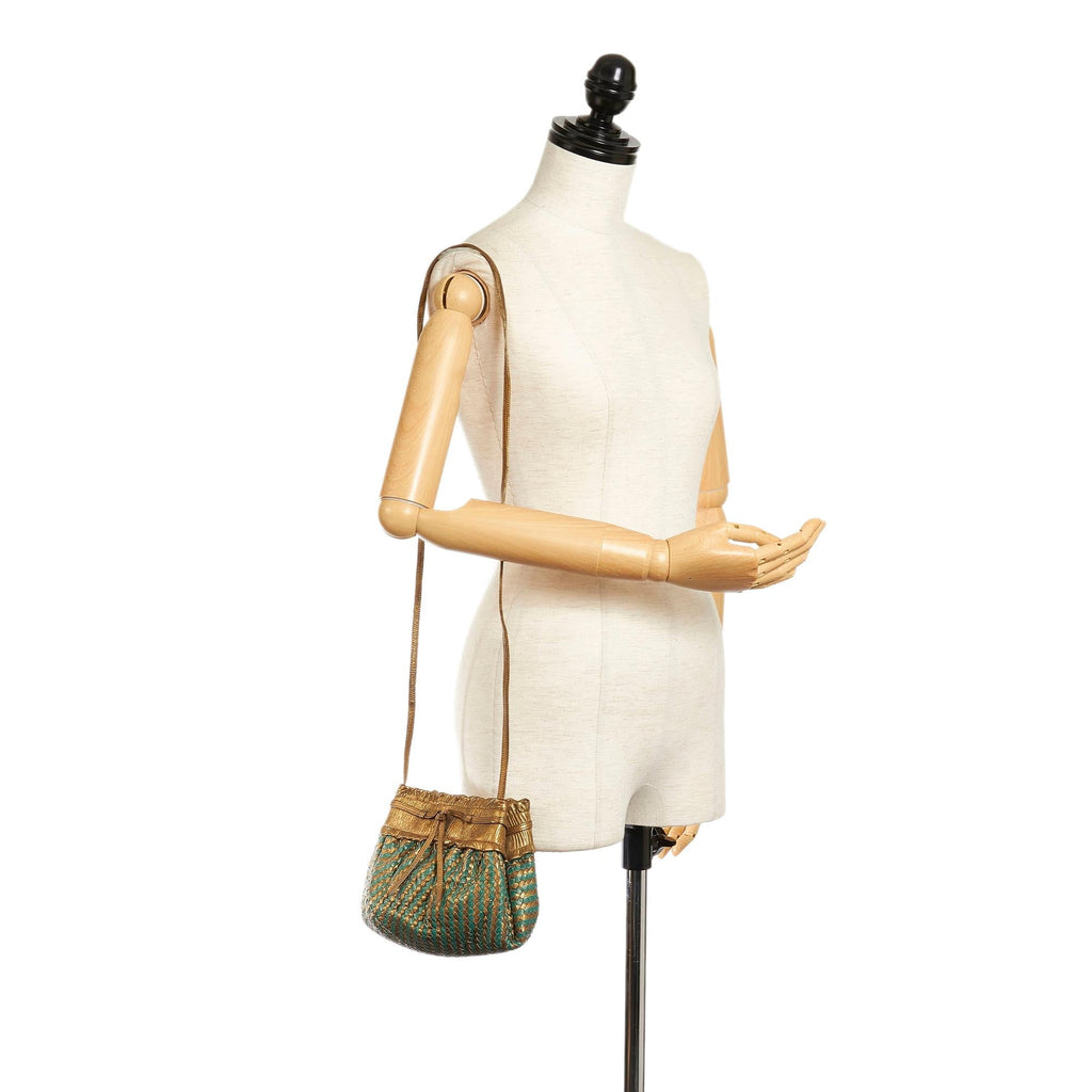 Fendi Woven Leather Bucket Bag (SHG-33268)