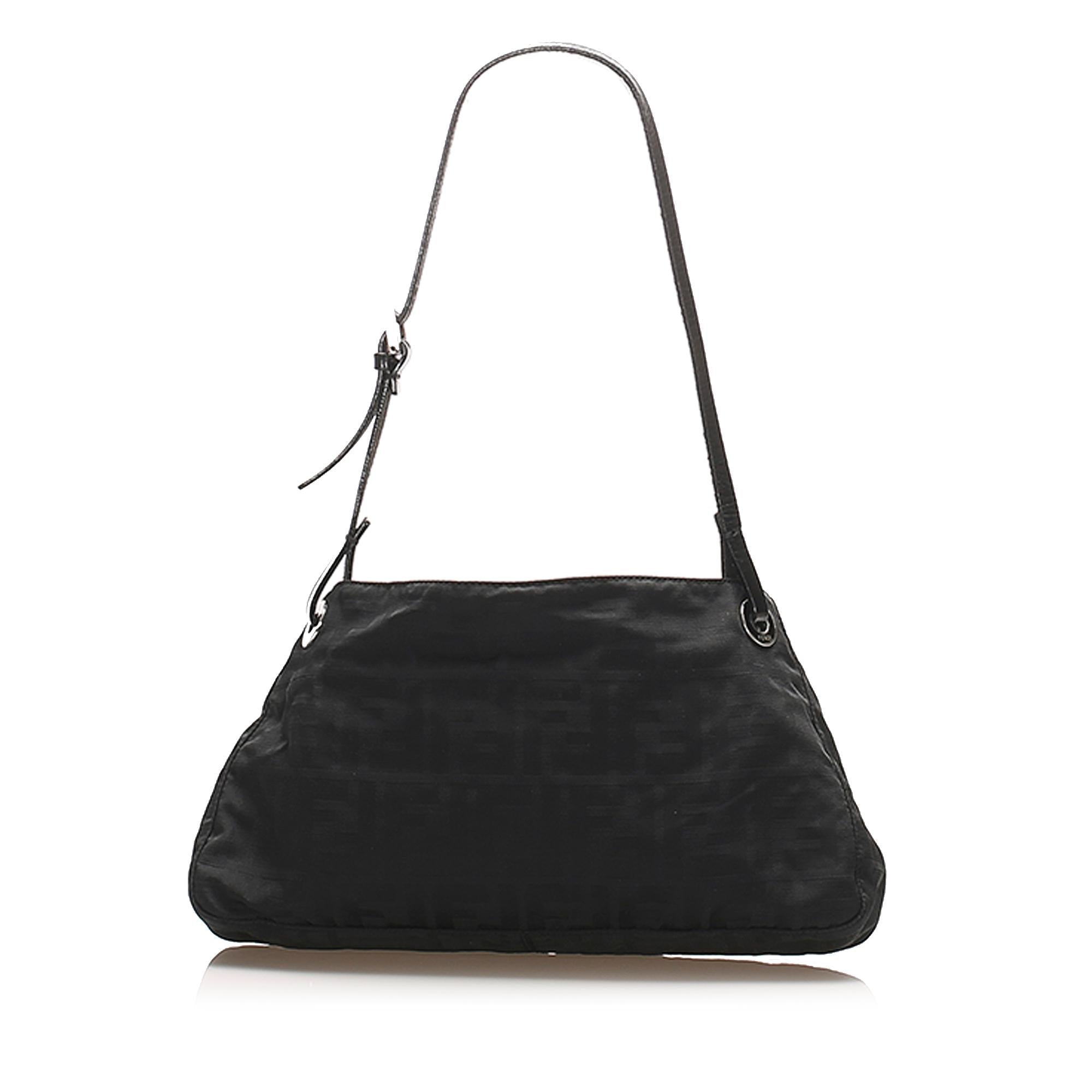Fendi Zucca Canvas Baguette (SHG-32380)