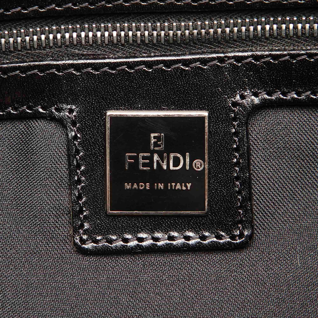 Fendi Zucca Canvas Baguette (SHG-32380)