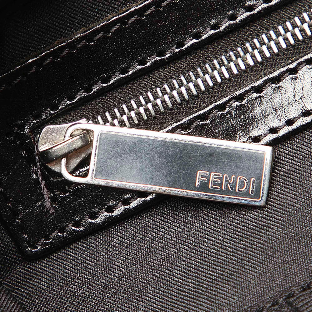 Fendi Zucca Canvas Baguette (SHG-32380)