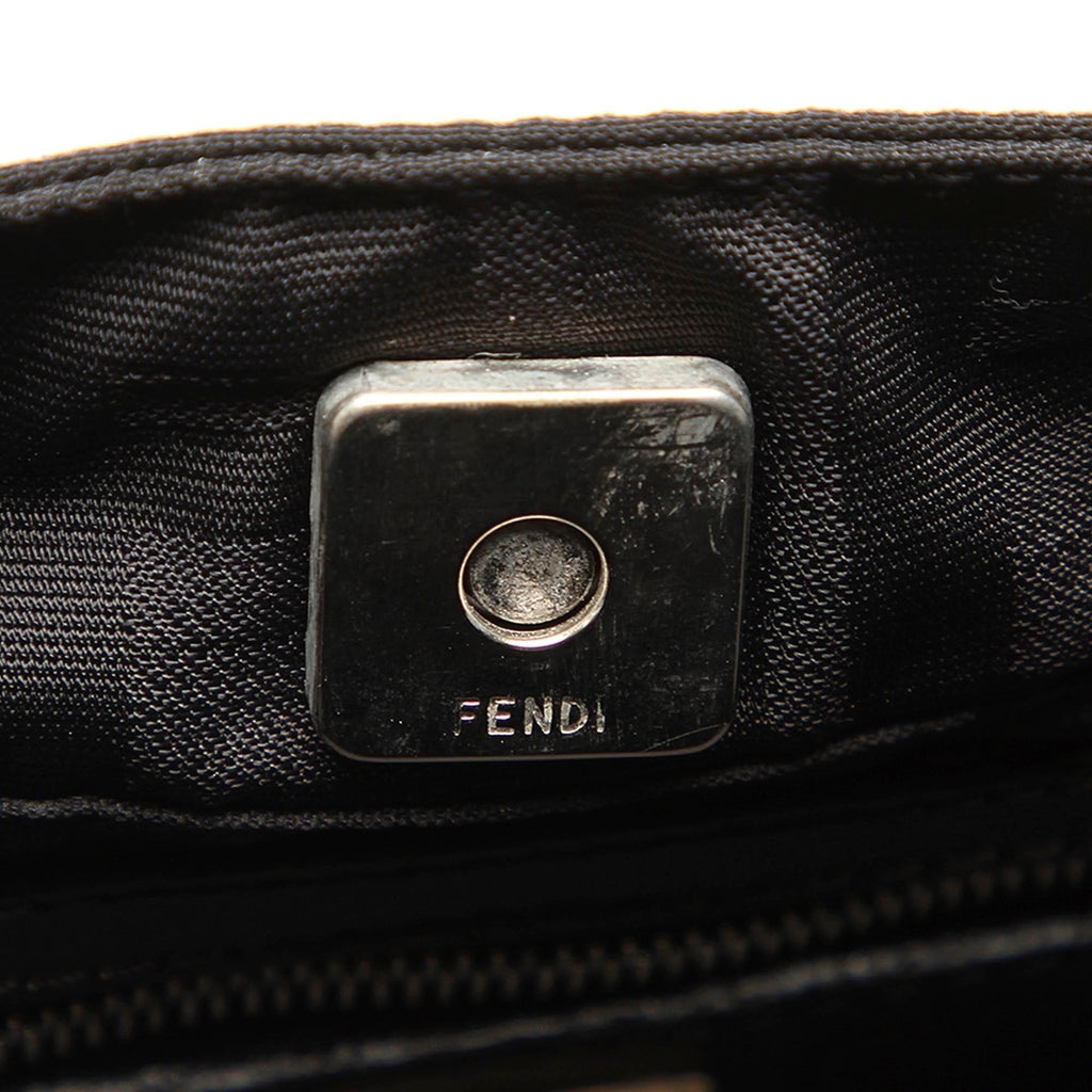 Fendi Zucca Canvas Baguette (SHG-32380)