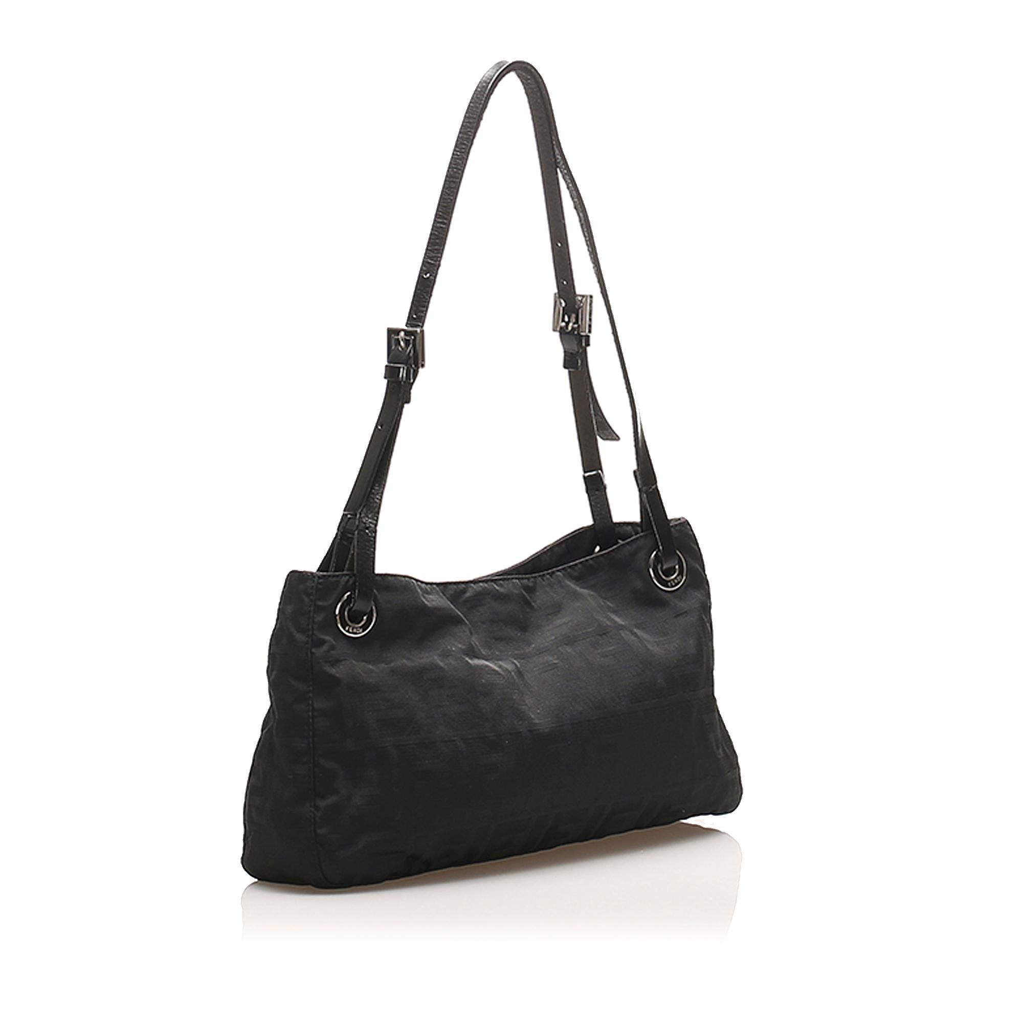 Fendi Zucca Canvas Baguette (SHG-32380)