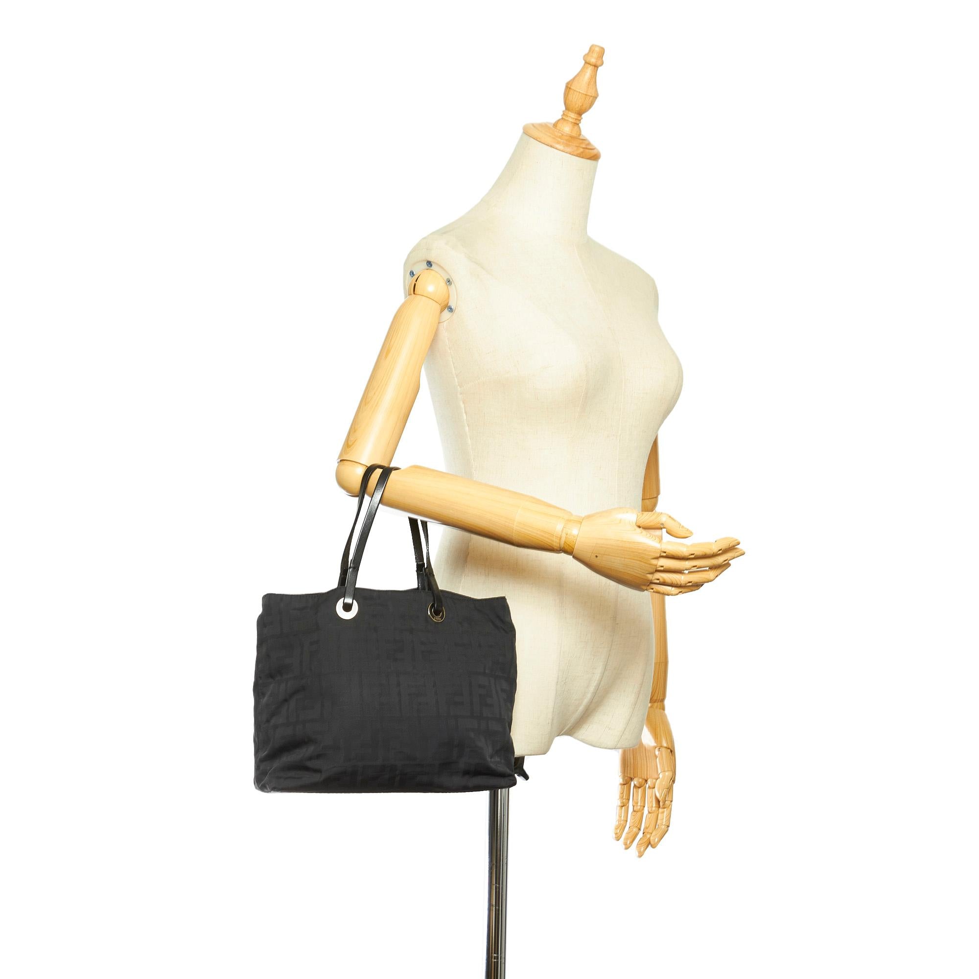Fendi Zucca Canvas Tote Bag (SHG-22350)