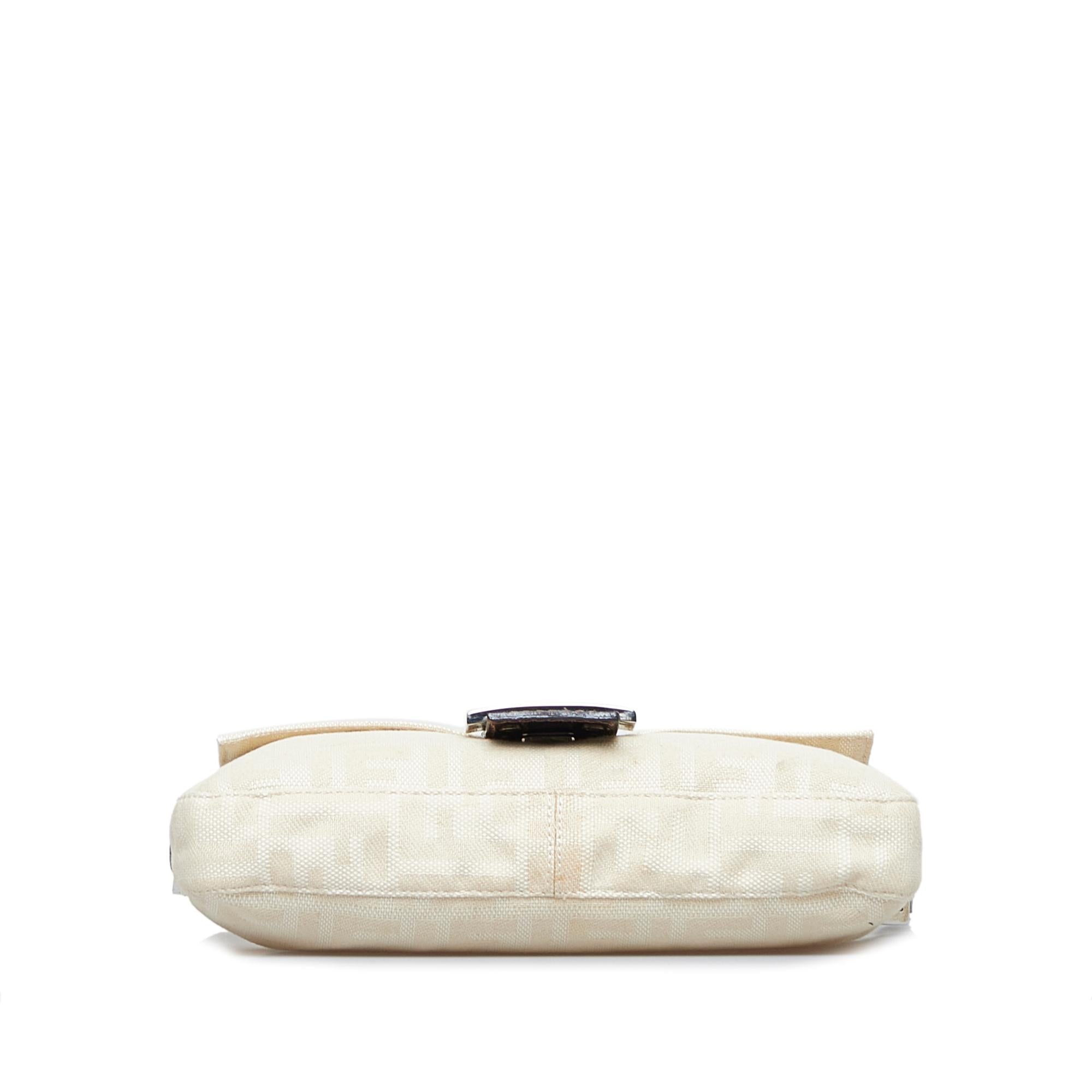 Fendi Zucca Mamma Baguette (SHG-IAVesD)