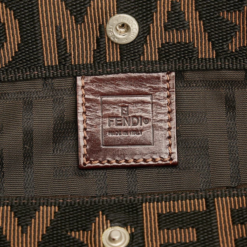 Fendi Zucca Tote Bag (SHG-EVPIF4)