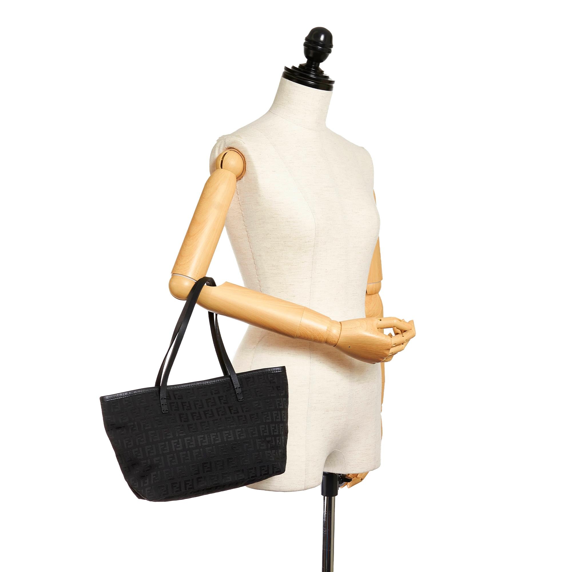 Fendi Zucchino Canvas Tote Bag (SHG-27895)