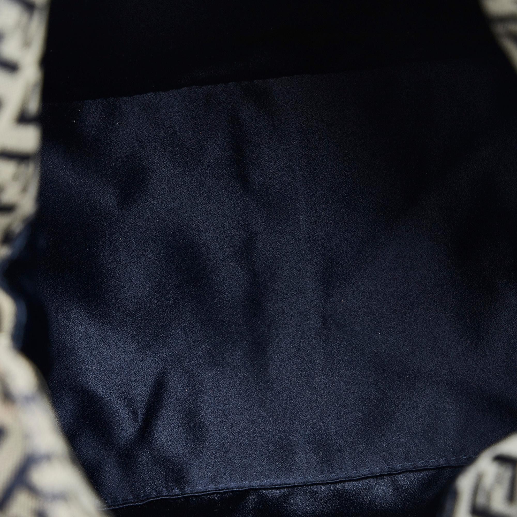 Fendi Zucchino Double Flap (SHG-I7mby0)