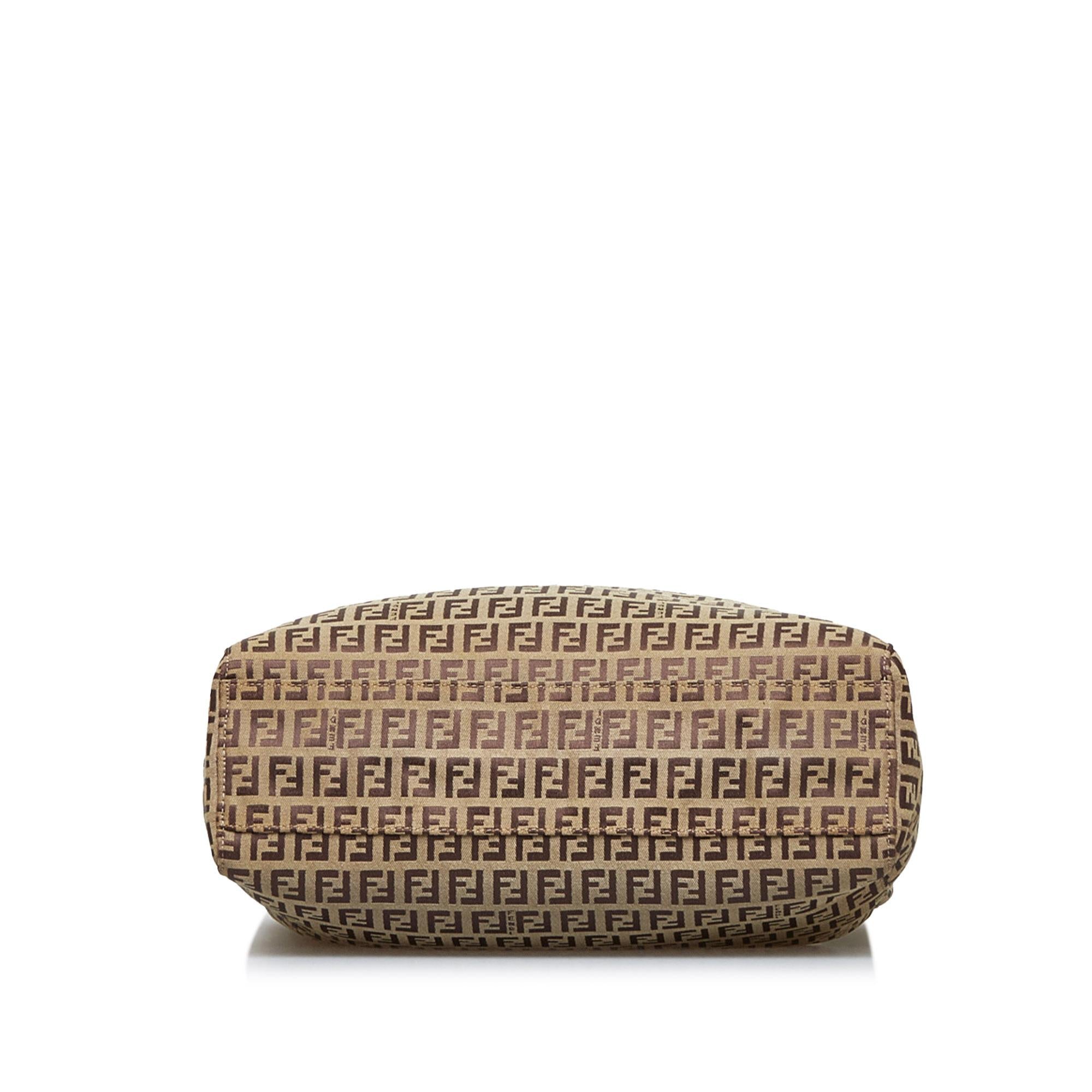 Fendi Zucchino Roll Tote Bag (SHG-3EViAN)
