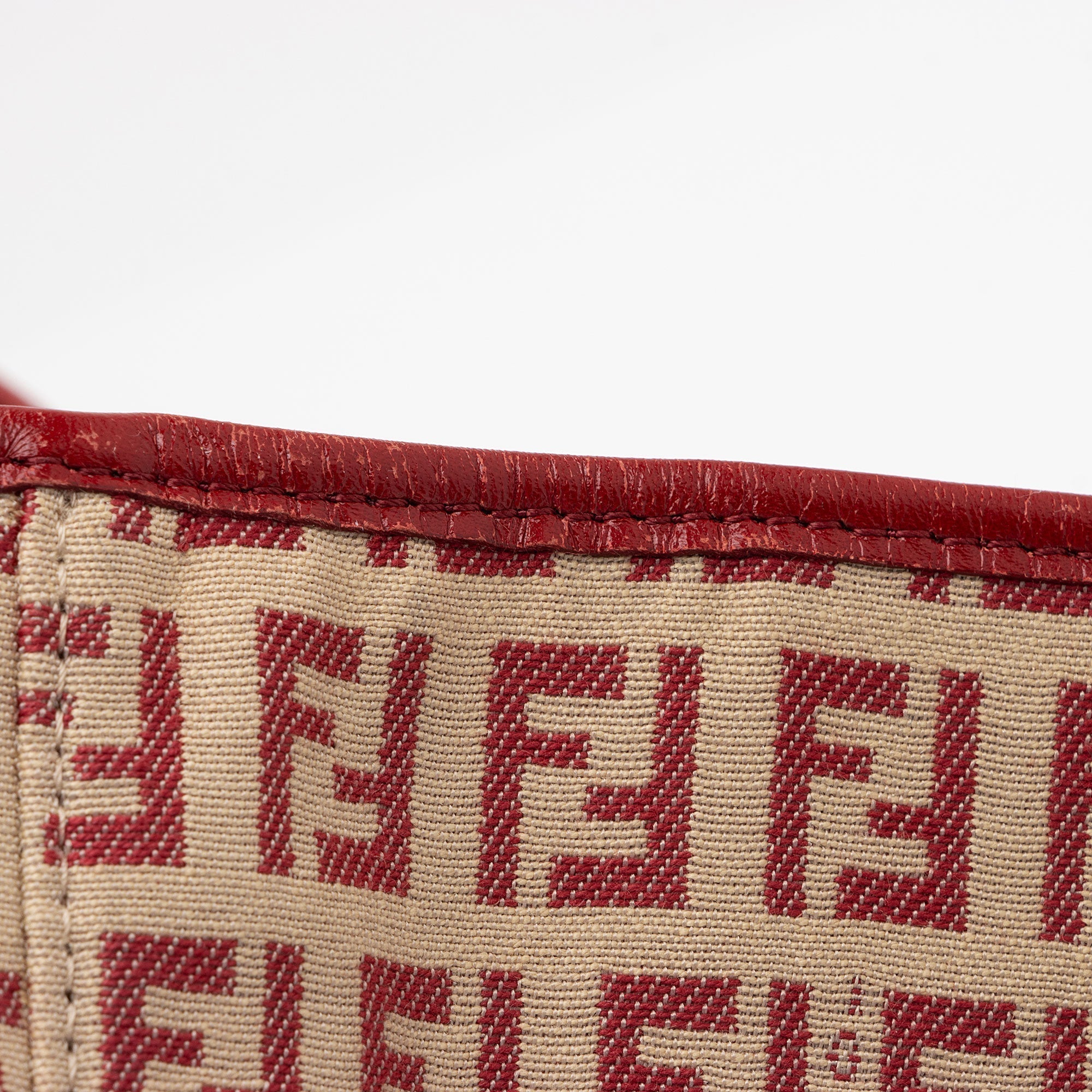 Fendi Zucchino Roll Tote (SHF-oTfht9)