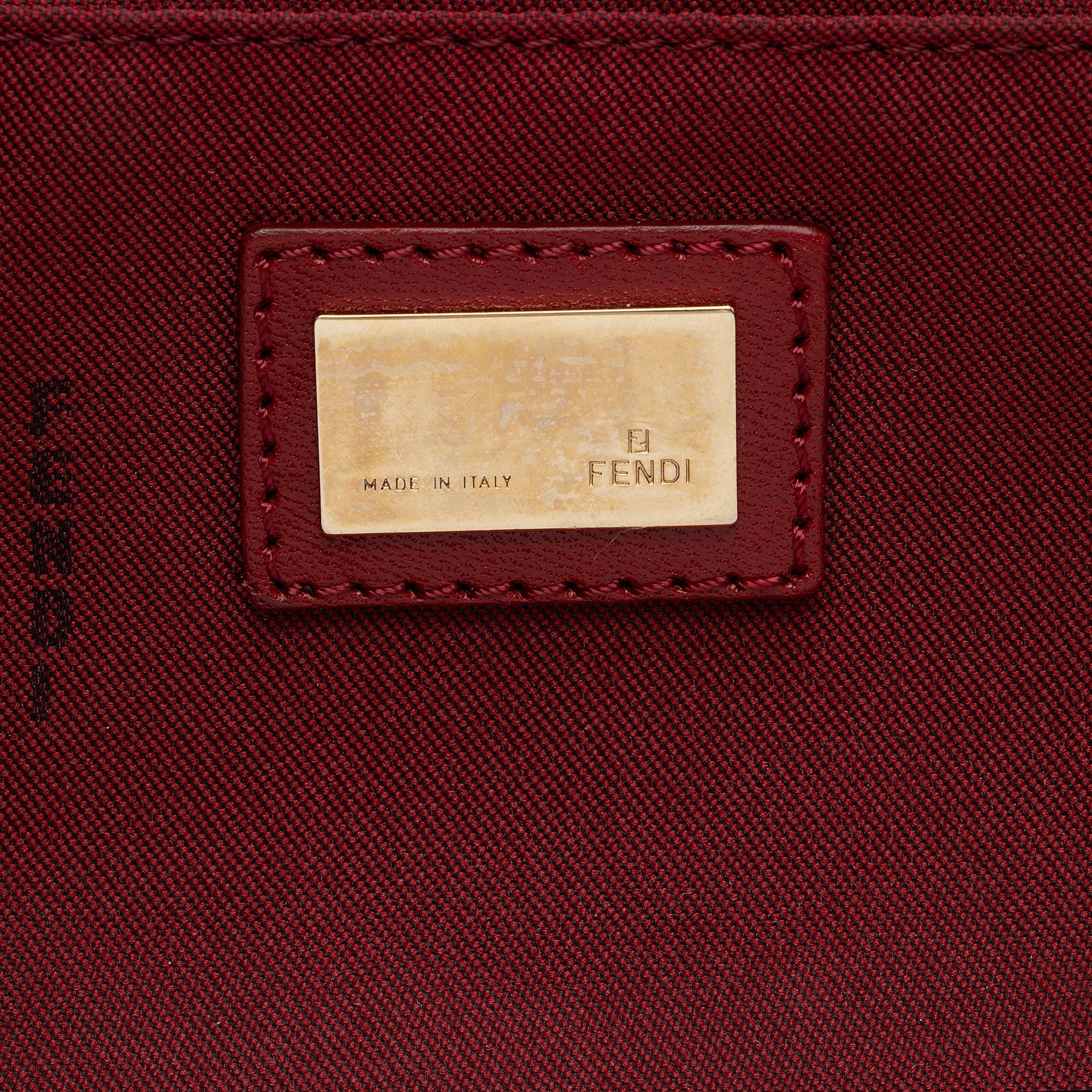 Fendi Zucchino Roll Tote (SHF-oTfht9)