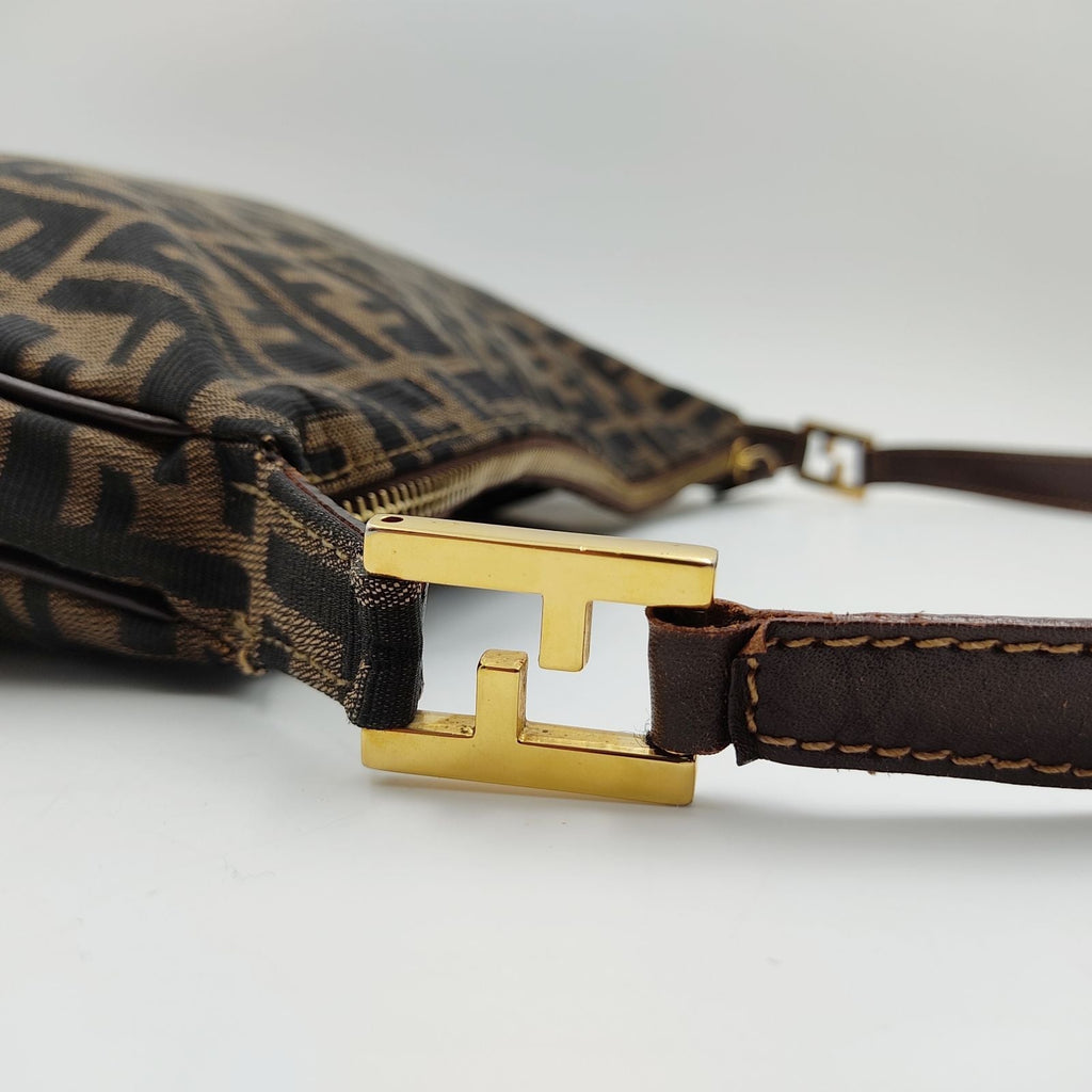 Fendi Fendi vintage Hobo shoulder bag in monogram canvas - '10s