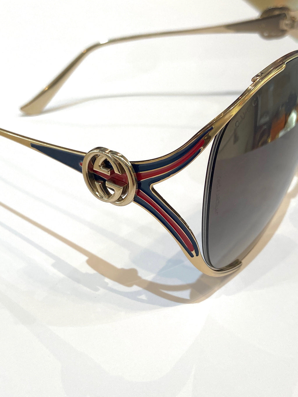 GUCCI BUTTERFLY WEB SUNGLASSES