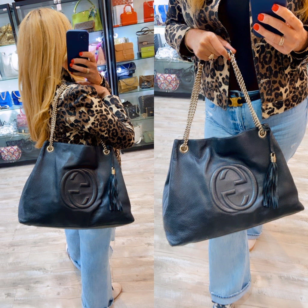 GUCCI GRAINED LEATHER LARGE SOHO CHAIN BAG