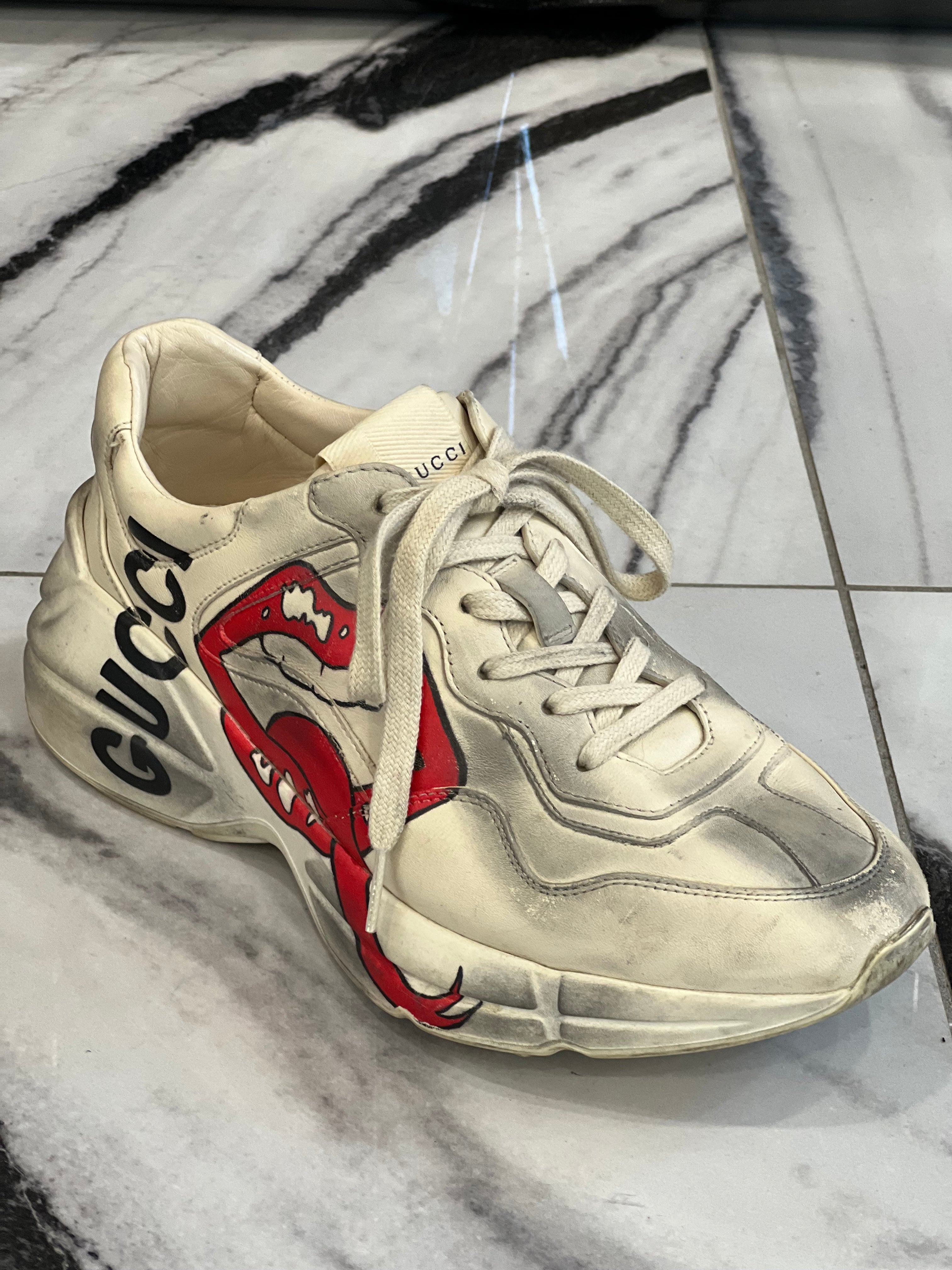 GUCCI DISTRESSED CALFSKIN MOUTH PRINT RHYTON SNEAKERS