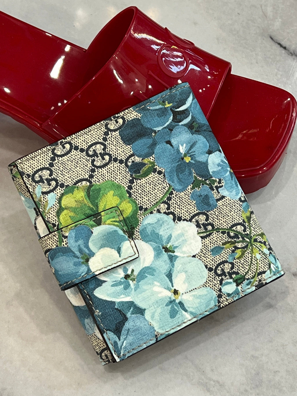GUCCI GG BLOOMS FRENCH FLAP WALLET
