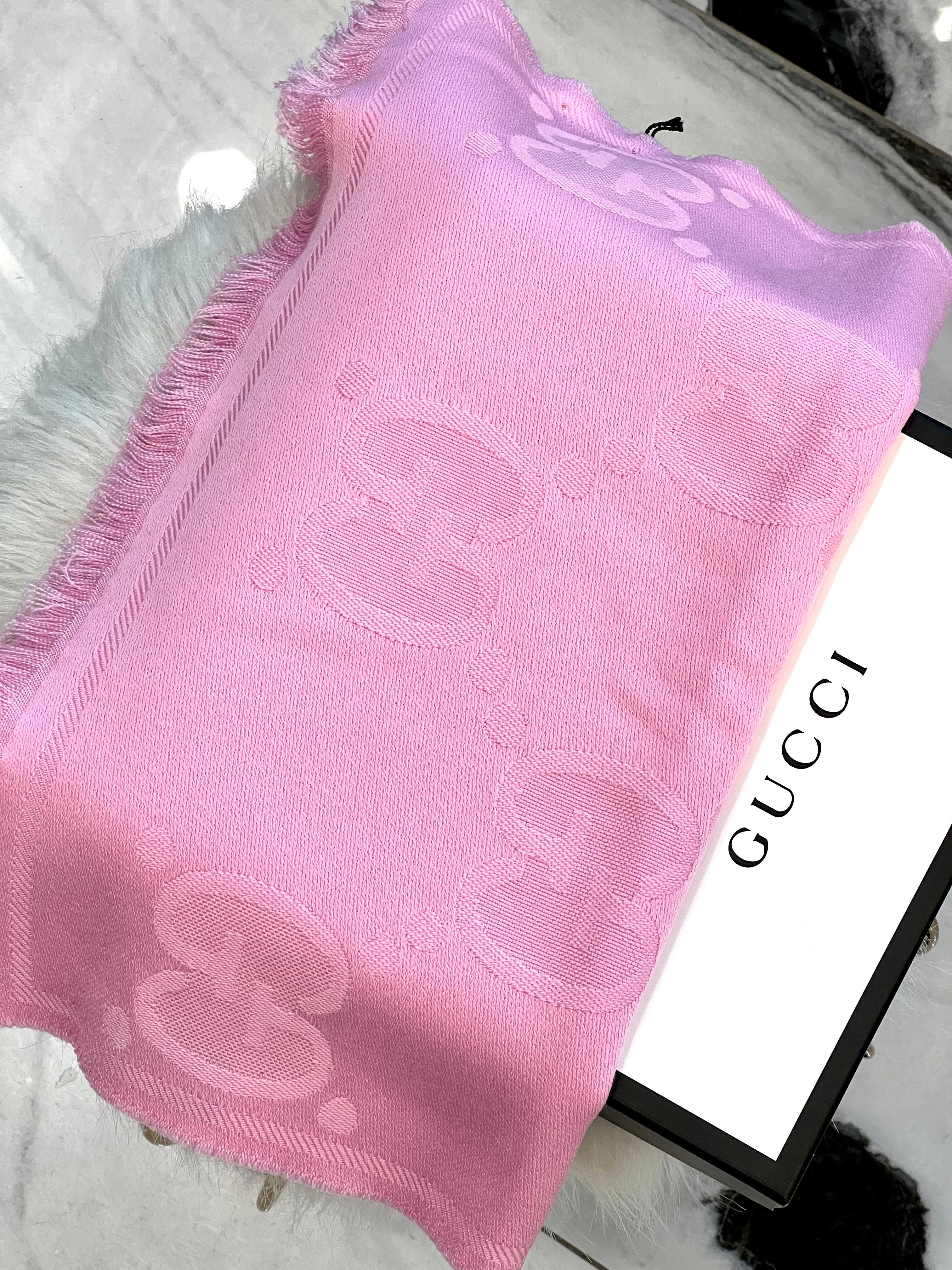 GUCCI GG MONOGRAM SCARF