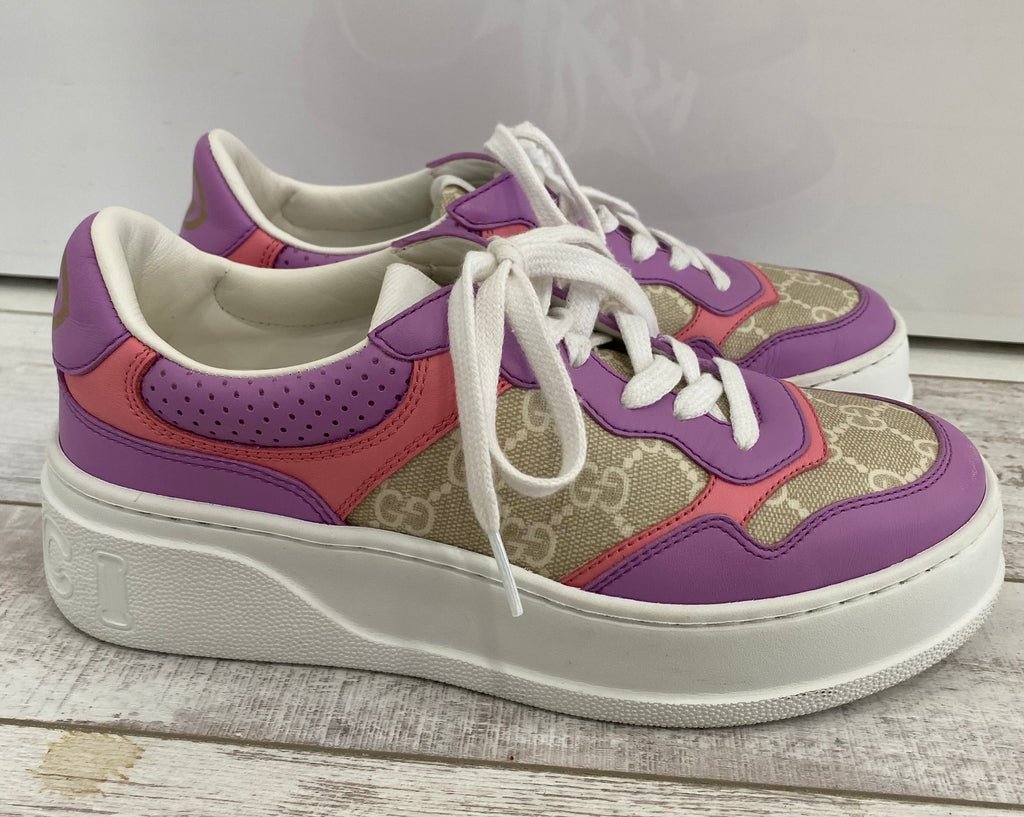 GUCCI GG SUPREME MONOGRAM PERFORATED PLATFORM SNEAKERS