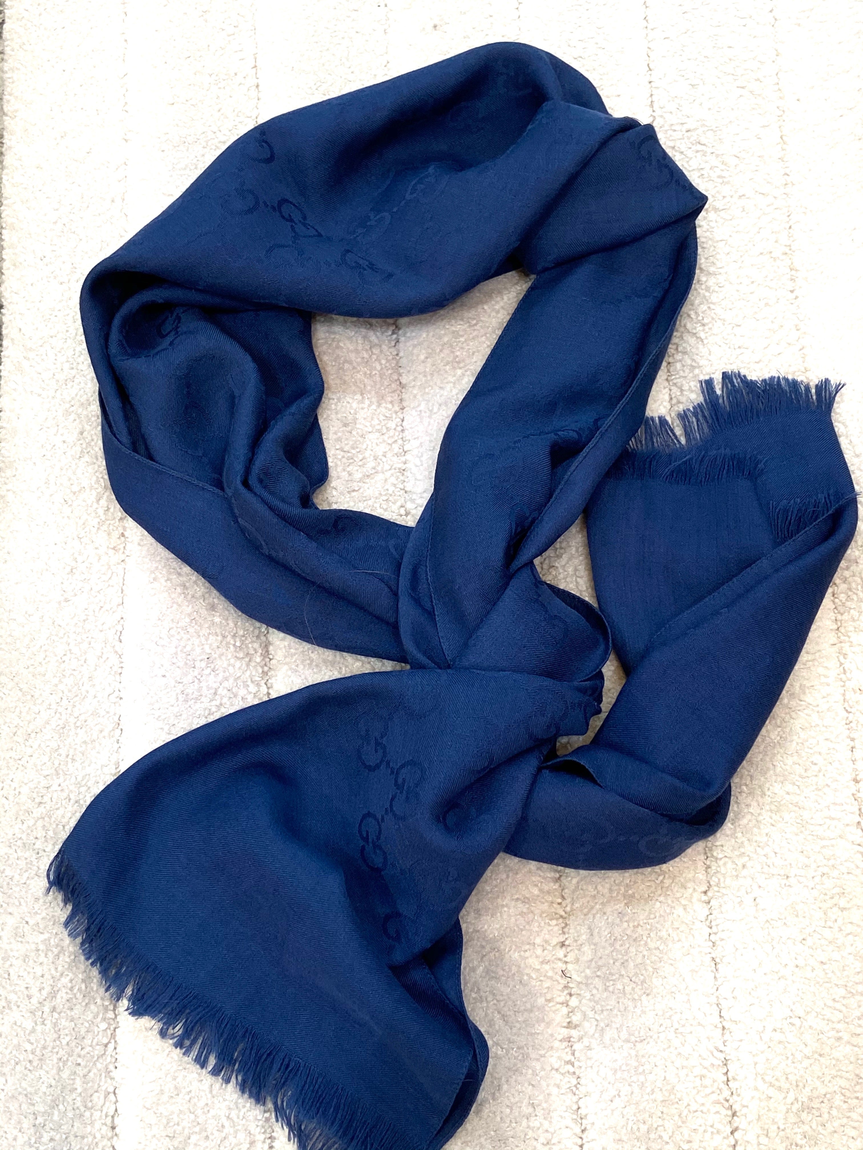 GUCCI GG SUPREME WOOL SILK SCRAF