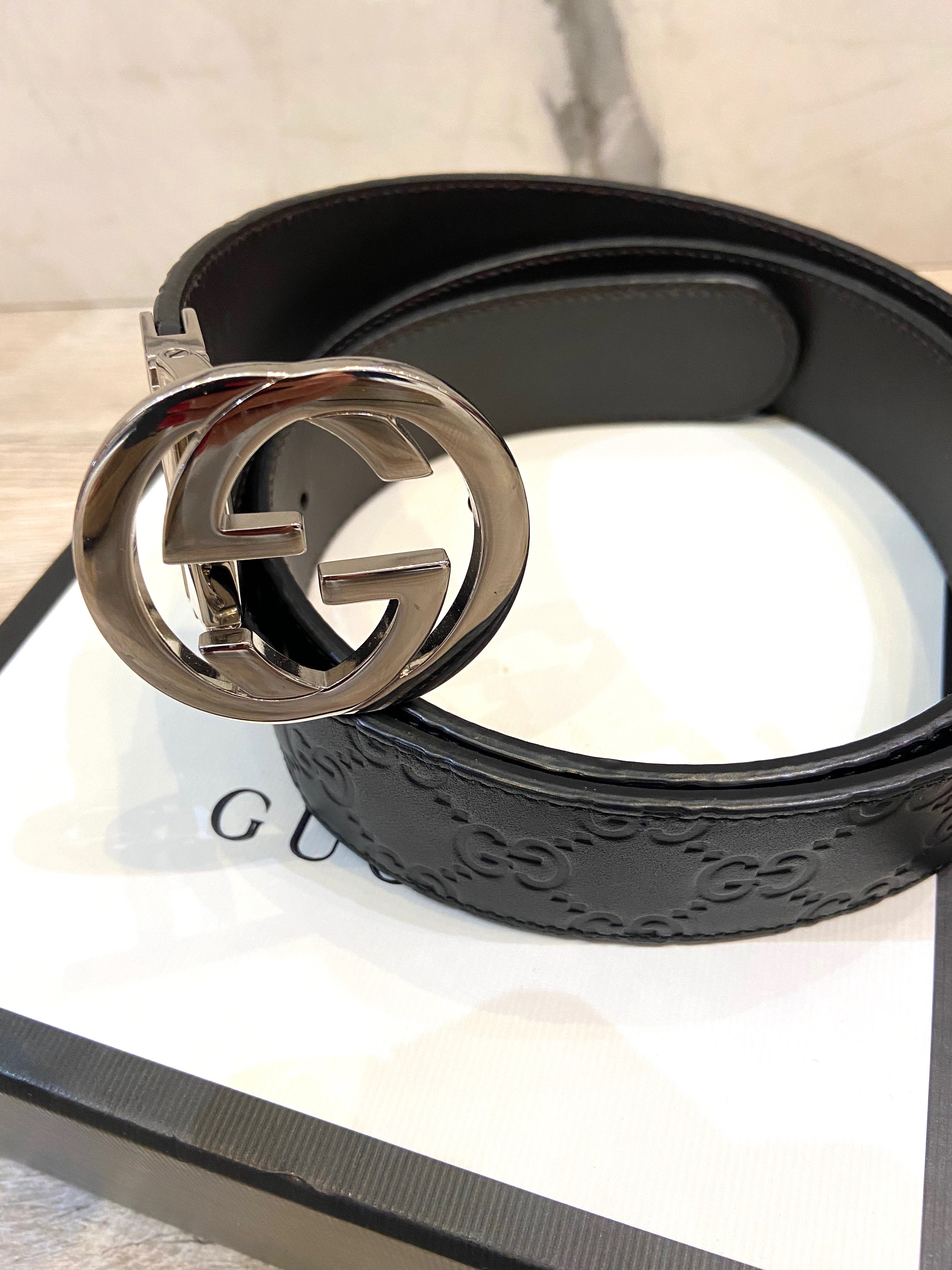 GUCCI INTERLOCKING G EMBOSSED LEATHER BELT
