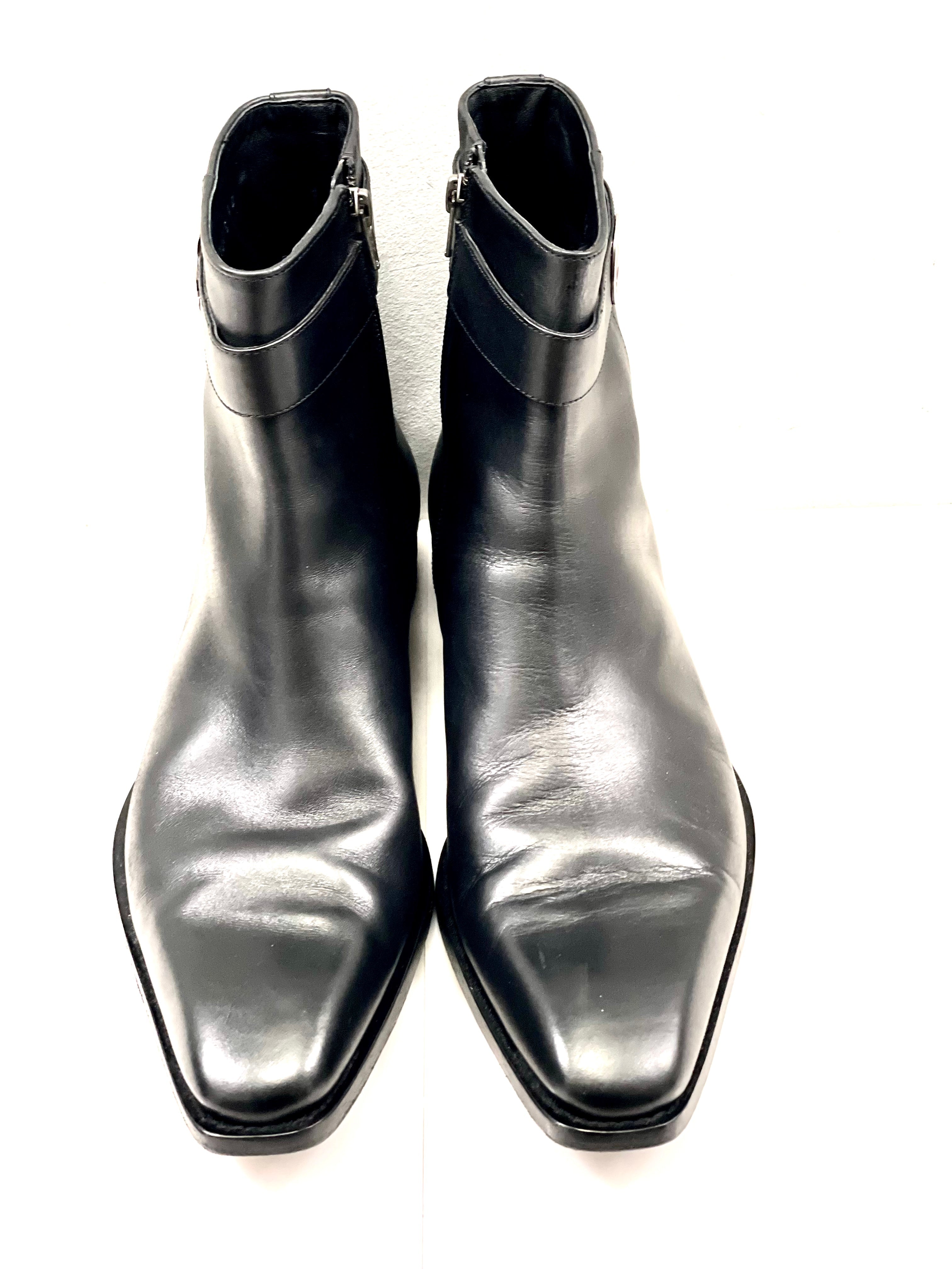 GUCCI INTERLOCKING GG LEATHER ANKLE BOOTS