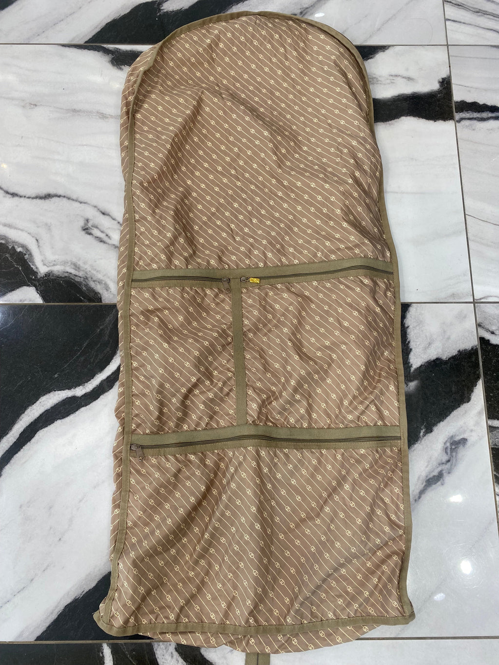 GUCCI INTERLOCKING GG NYLON ZIP GARMENT BAG
