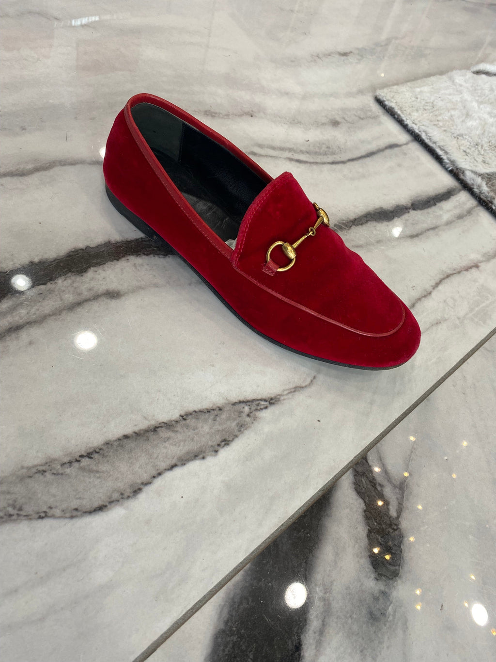 GUCCI JORDAAN HORSEBIT VELVET LOAFERS