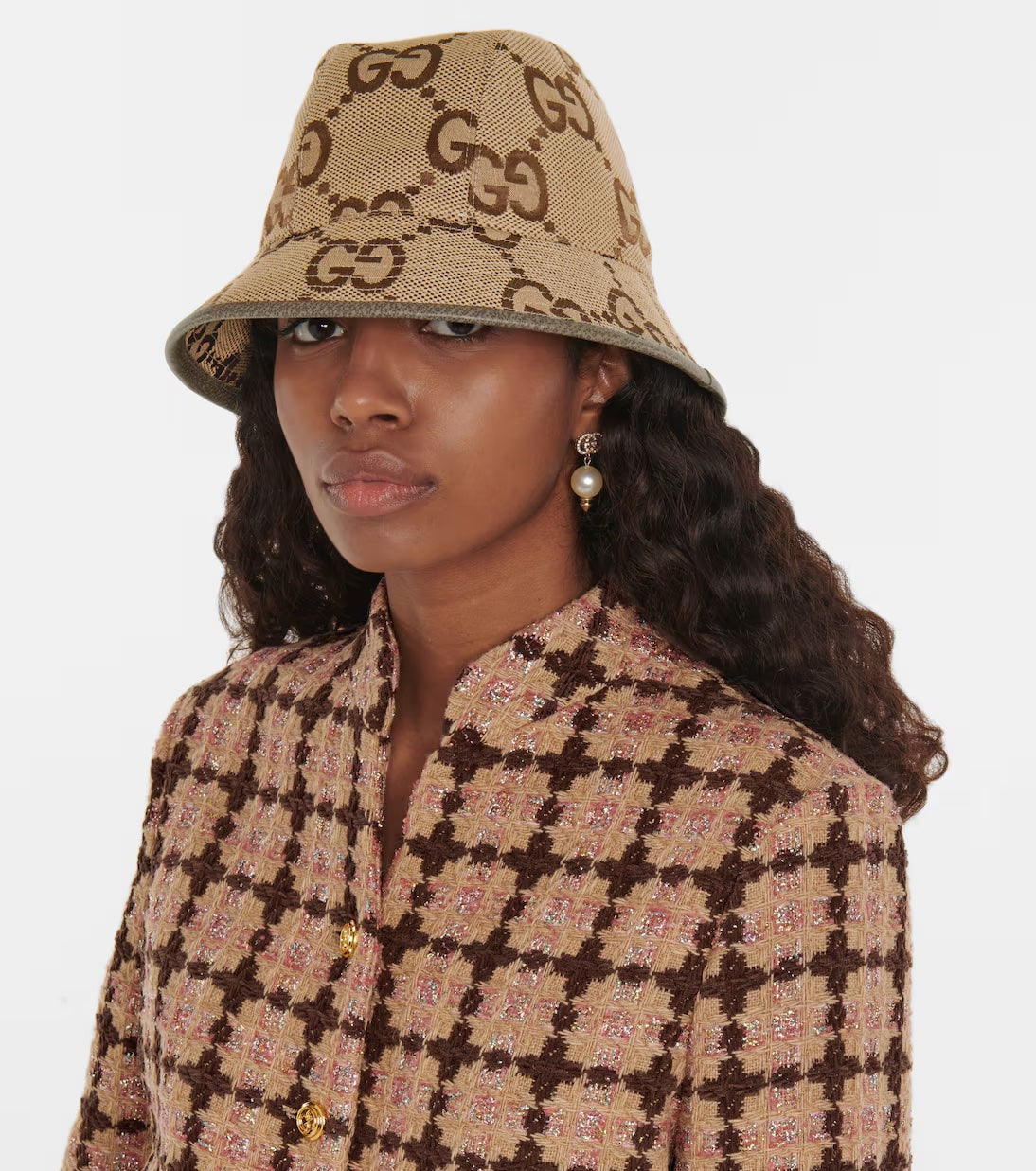 GUCCI JUMBO GG CANVAS BUCKET HAT