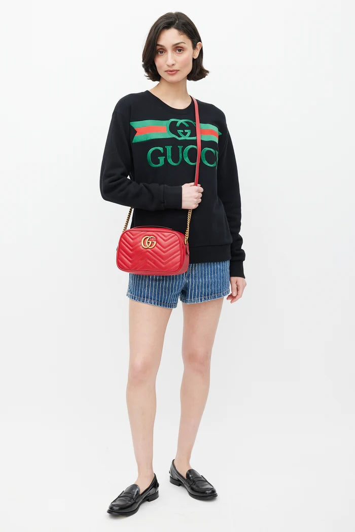 GUCCI GG MARMONT SMALL MATELASSÉ CALFSKIN LEATHER CAMERA BAG