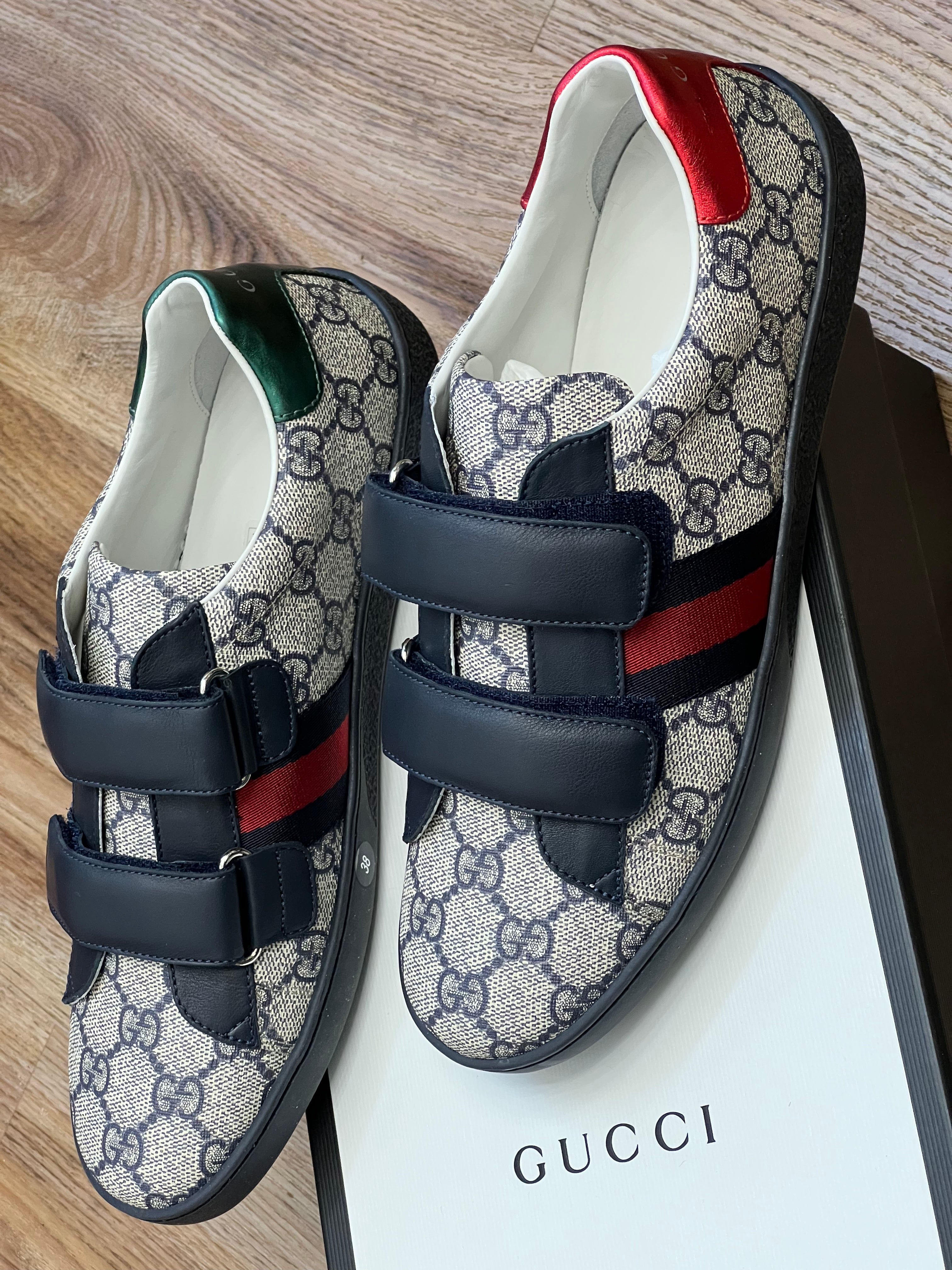 GUCCI GG SUPREME NEW ACE WEB TRIM SNEAKERS
