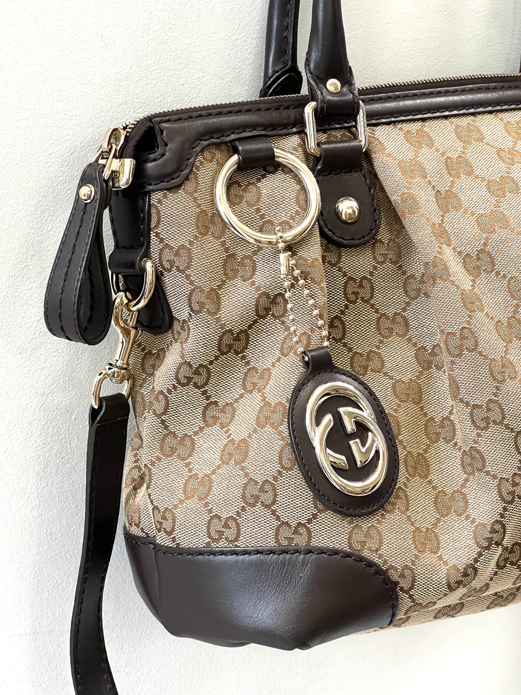 GUCCI SUKEY ORIGINAL GG TOP HANDLE BAG