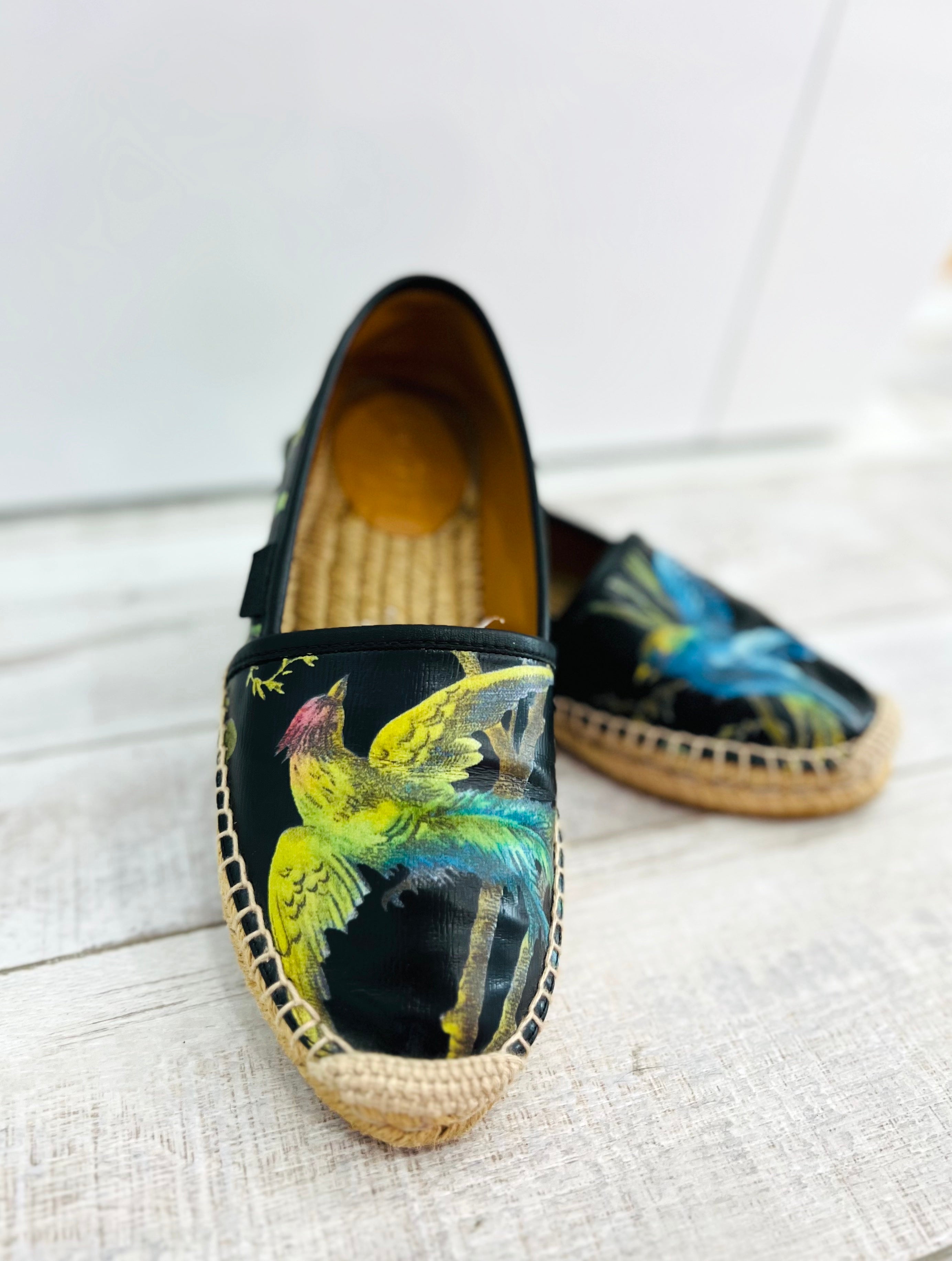 GUCCI TROPICAL PRINT ESPADRILLES