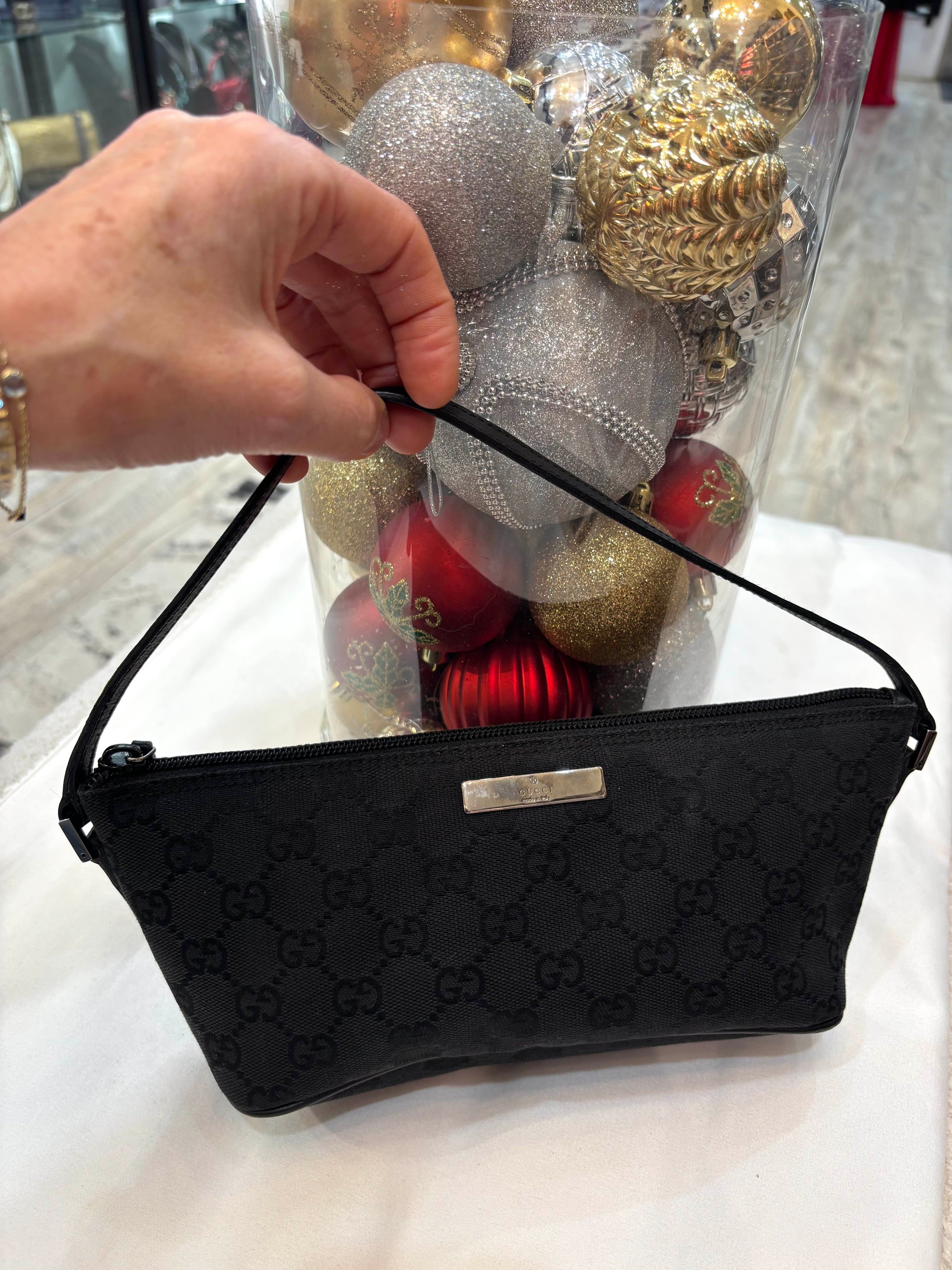 GUCCI MONOGRAM BLACK BOAT POCHETTE