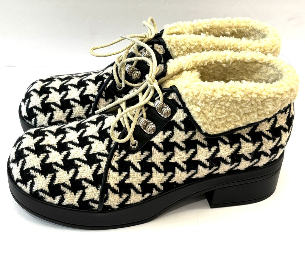 GUCCI WOOL HOUNDSTOOTH PRINT HIKING BOOTS