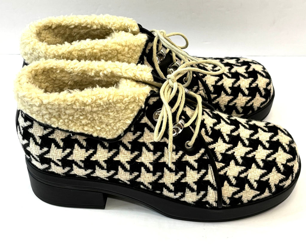 GUCCI WOOL HOUNDSTOOTH PRINT HIKING BOOTS