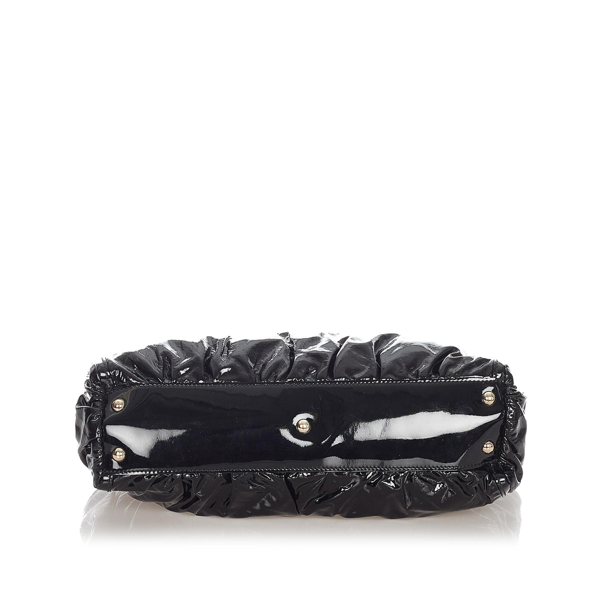 Gucci Abbey D-Ring Patent Leather Handbag (SHG-23002)