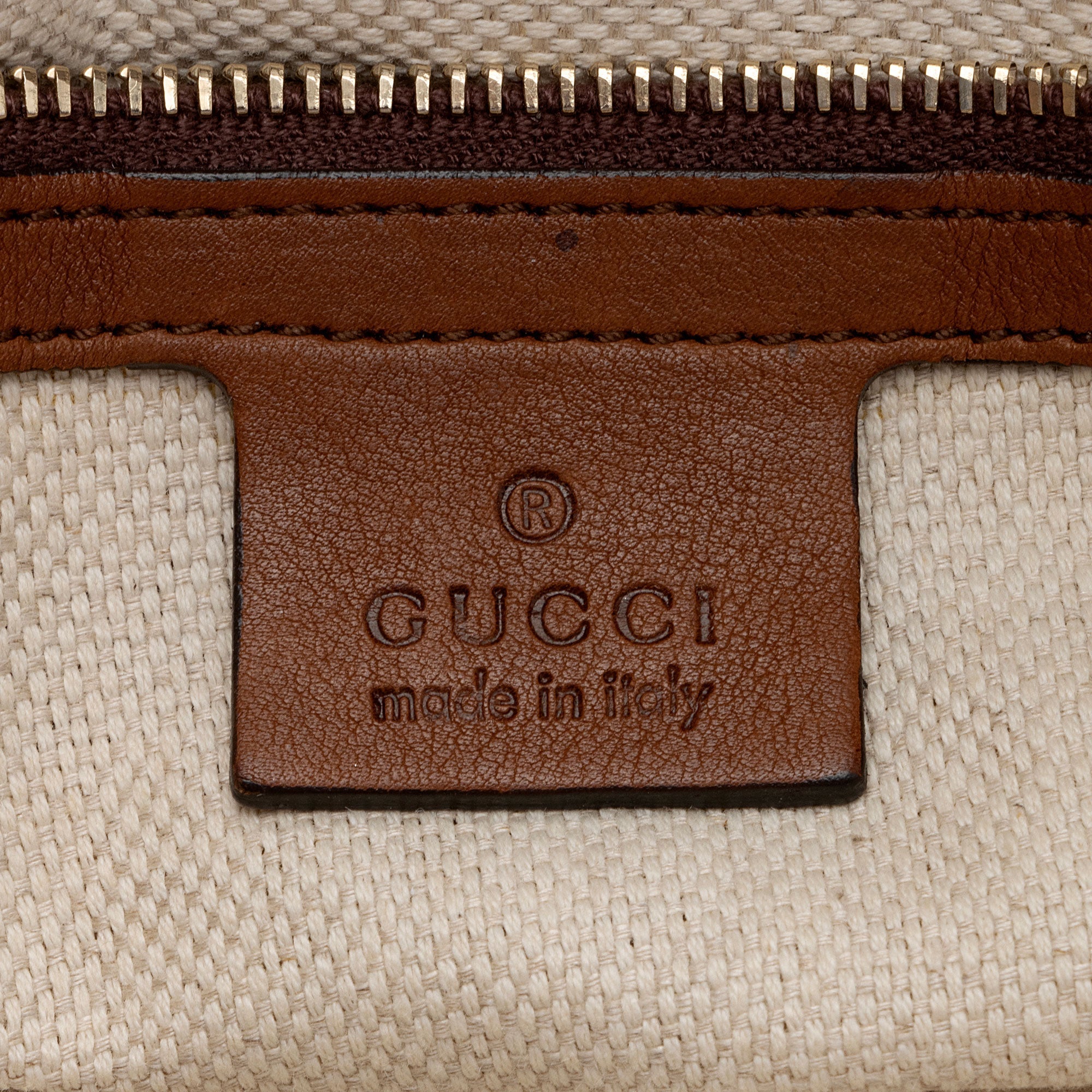 Gucci Diamante Canvas Eva Large Tote (SHF-unJCx2)