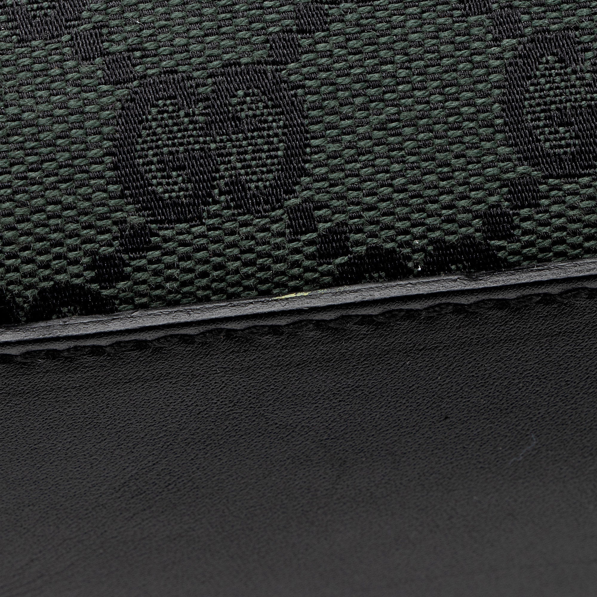 Gucci GG Canvas Eclipse N/S Medium Tote (SHF-CCVRzw)